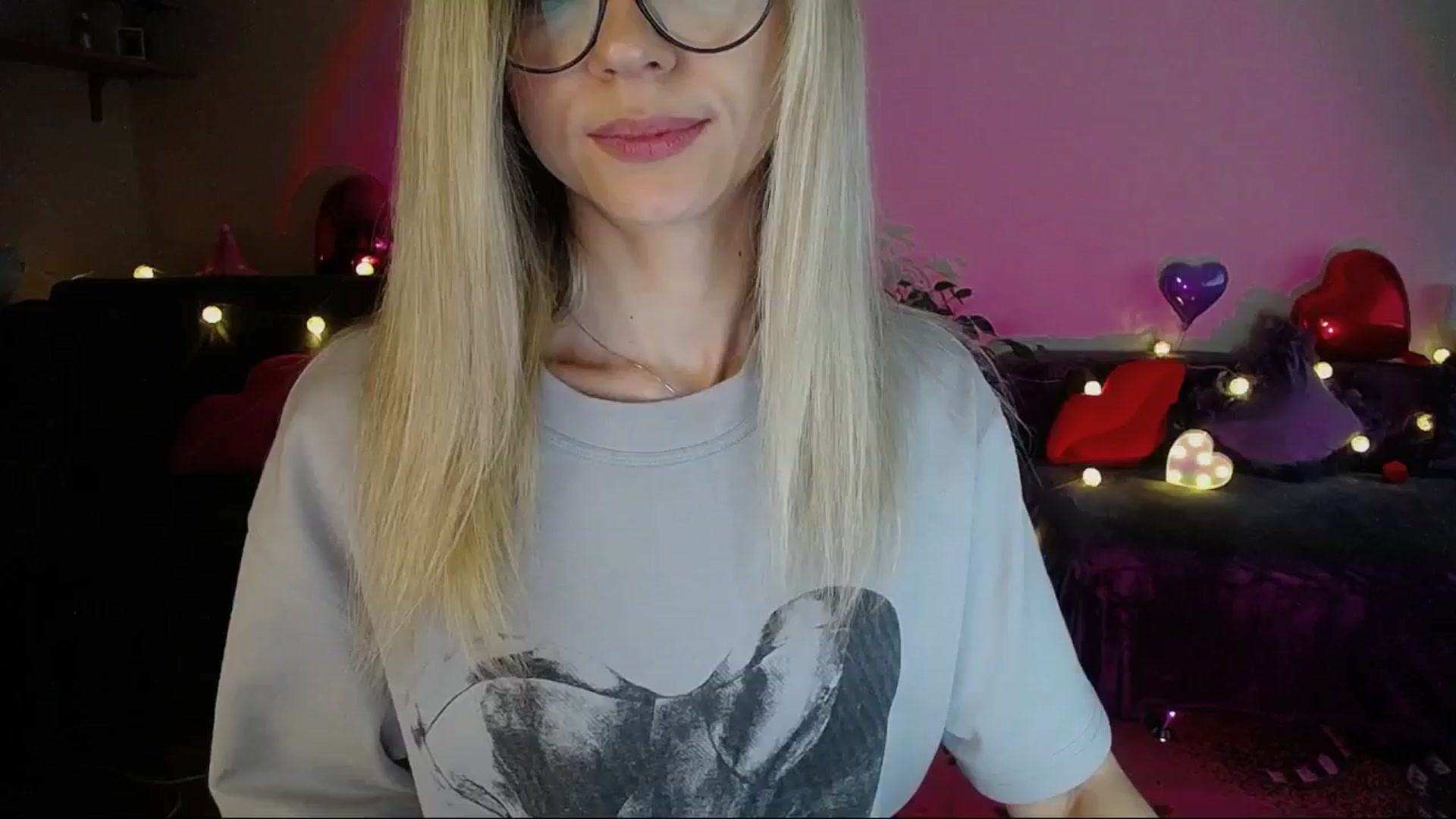 Gallery image thumbnail from Sunshine_alis's myfreecams stream on, 05/05/2025, 16:38 image 9 of 20
