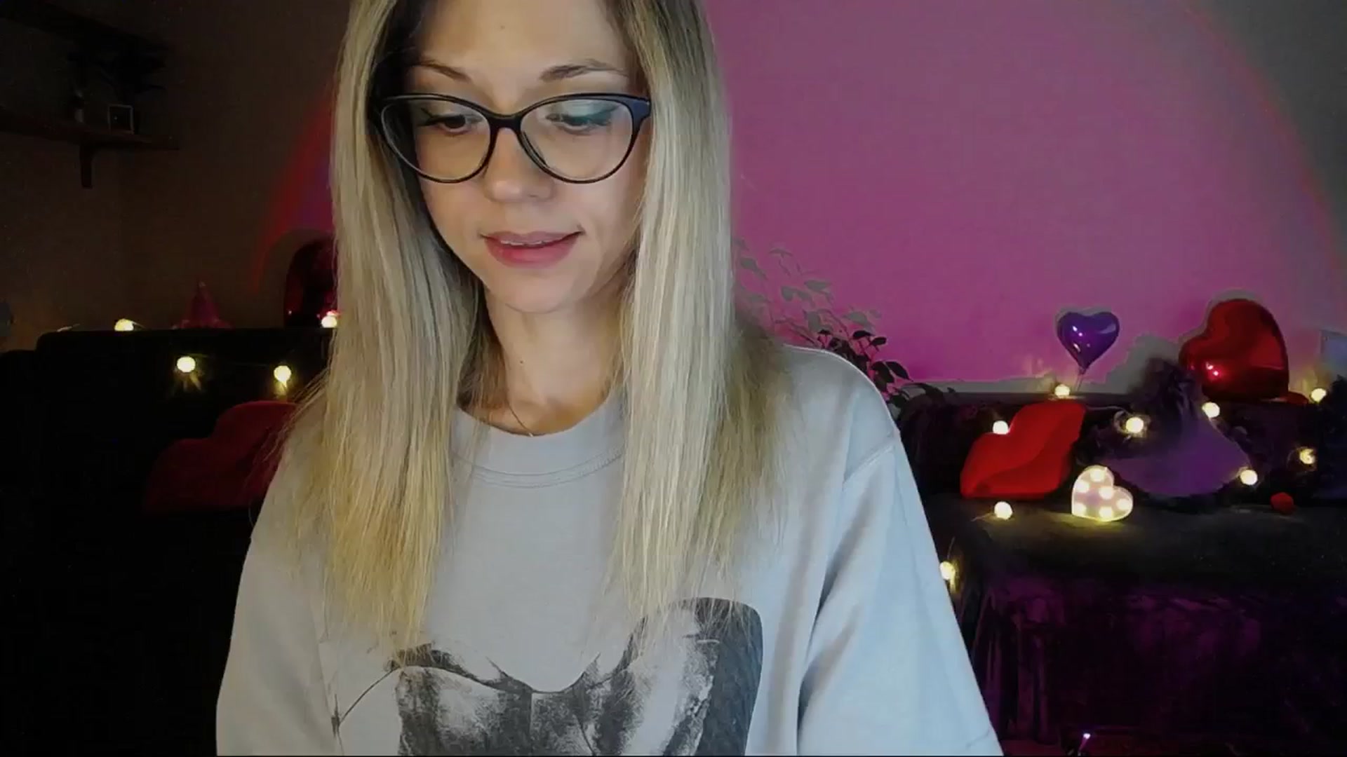 Gallery image thumbnail from Sunshine_alis's myfreecams stream on, 05/05/2025, 16:38 image 20 of 20