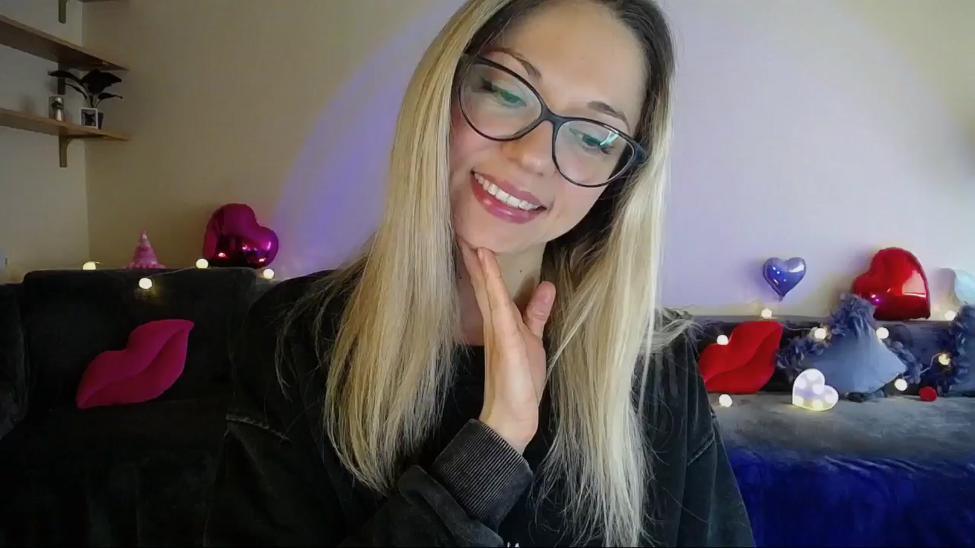 Gallery image thumbnail from Sunshine_alis's myfreecams stream on, 05/06/2025, 13:35 image 12 of 20