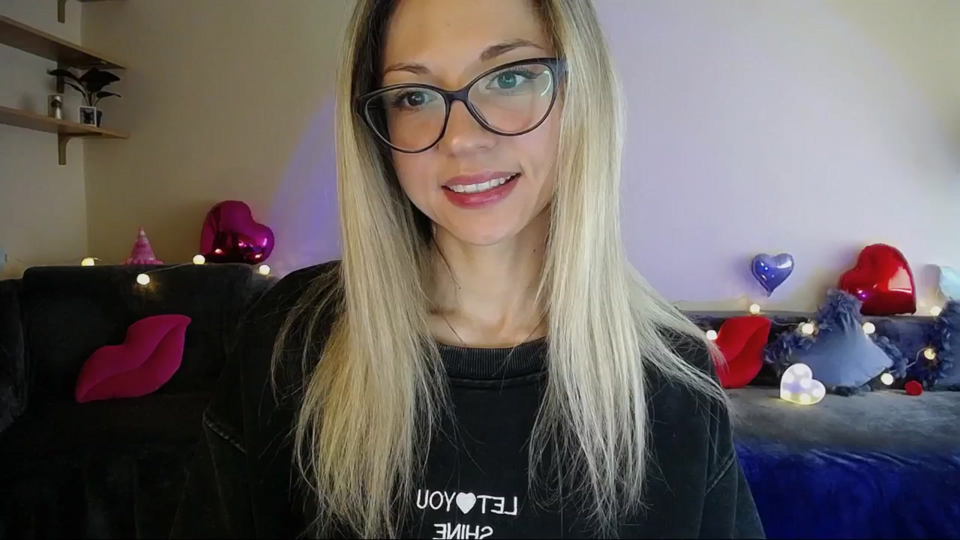 Gallery image thumbnail from Sunshine_alis's myfreecams stream on, 05/06/2025, 13:35 image 15 of 20