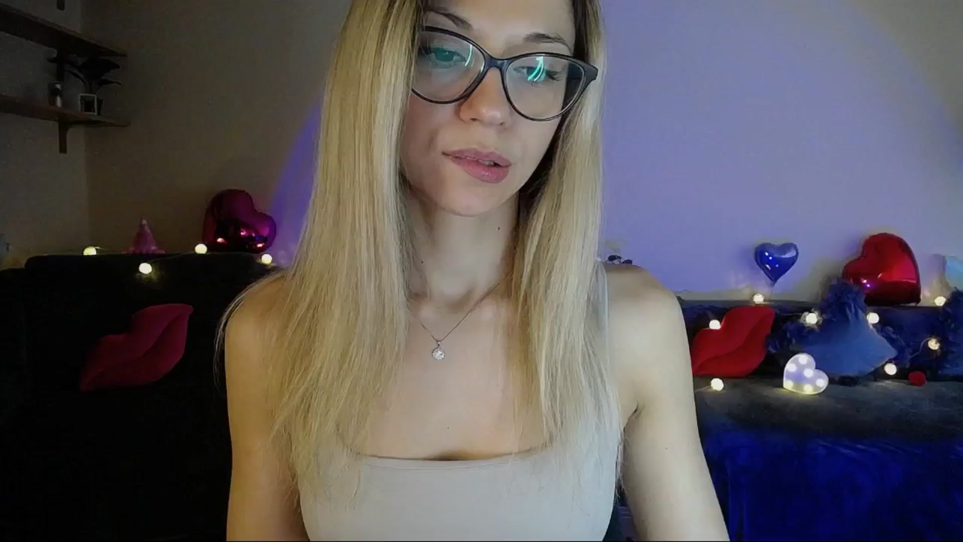 Gallery image thumbnail from Sunshine_alis's myfreecams stream on, 05/06/2025, 15:50 image 15 of 20