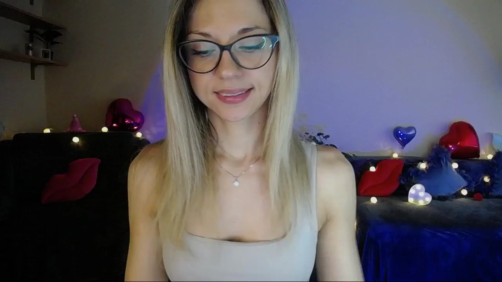 Gallery image thumbnail from Sunshine_alis's myfreecams stream on, 05/06/2025, 15:50 image 13 of 20