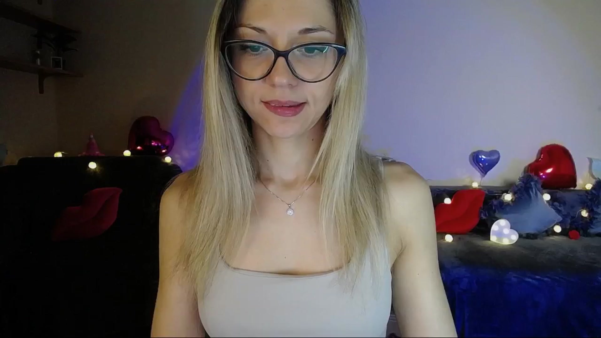 Gallery image thumbnail from Sunshine_alis's myfreecams stream on, 05/06/2025, 17:15 image 7 of 20