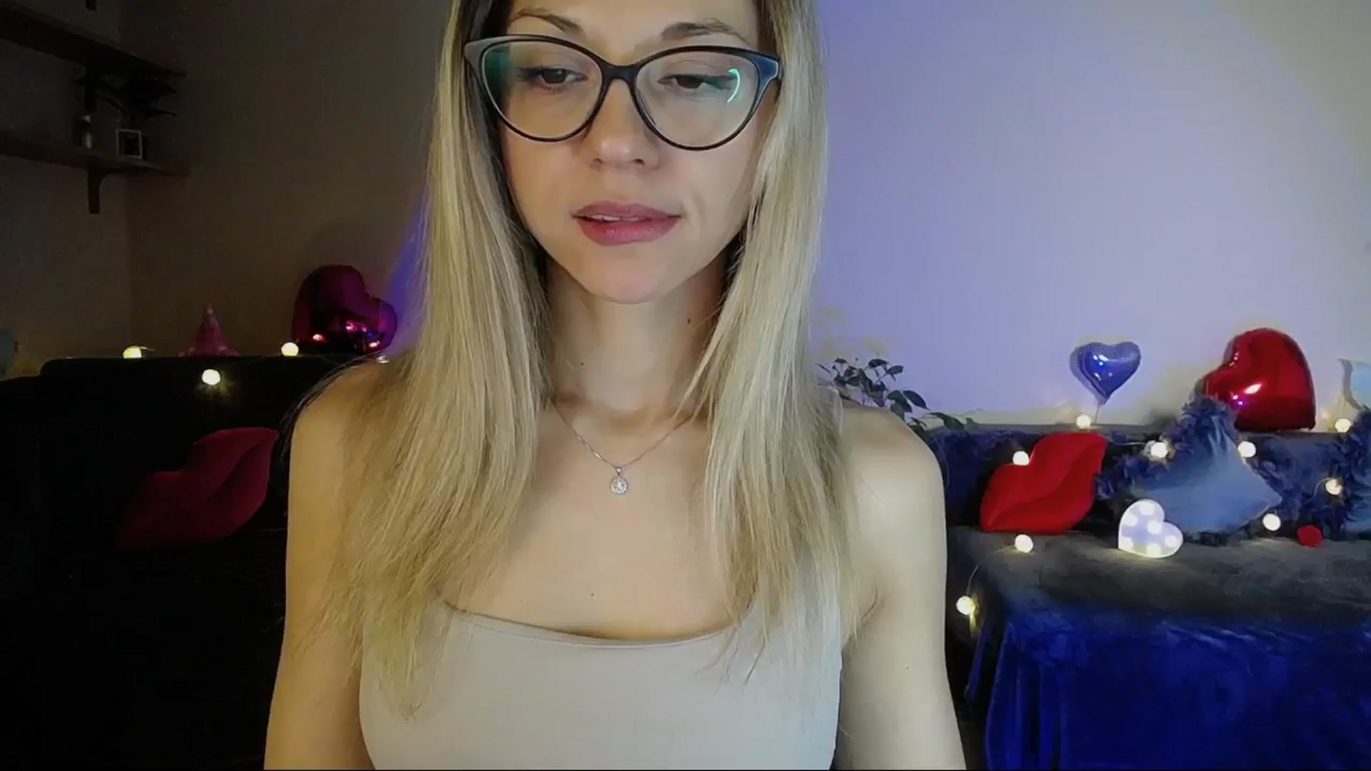 Gallery image thumbnail from Sunshine_alis's myfreecams stream on, 05/06/2025, 17:15 image 3 of 20
