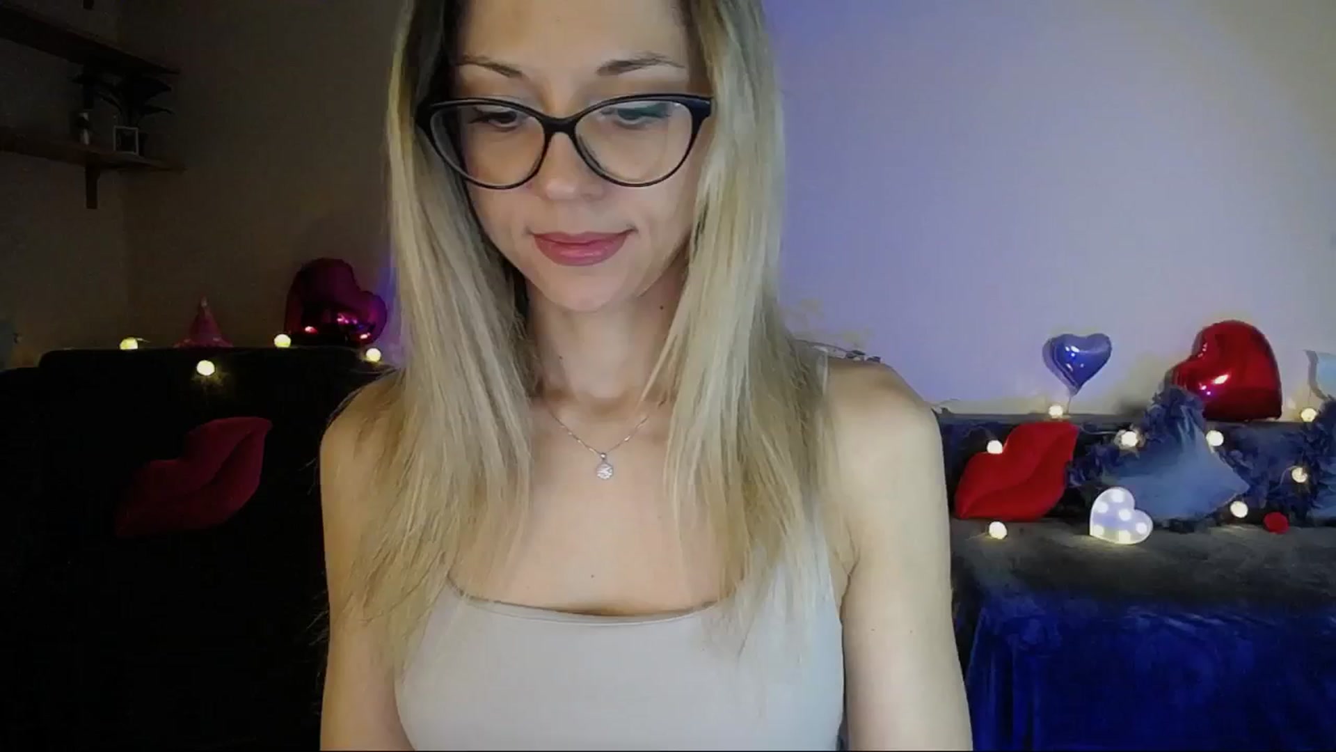 Gallery image thumbnail from Sunshine_alis's myfreecams stream on, 05/06/2025, 17:15 image 6 of 20