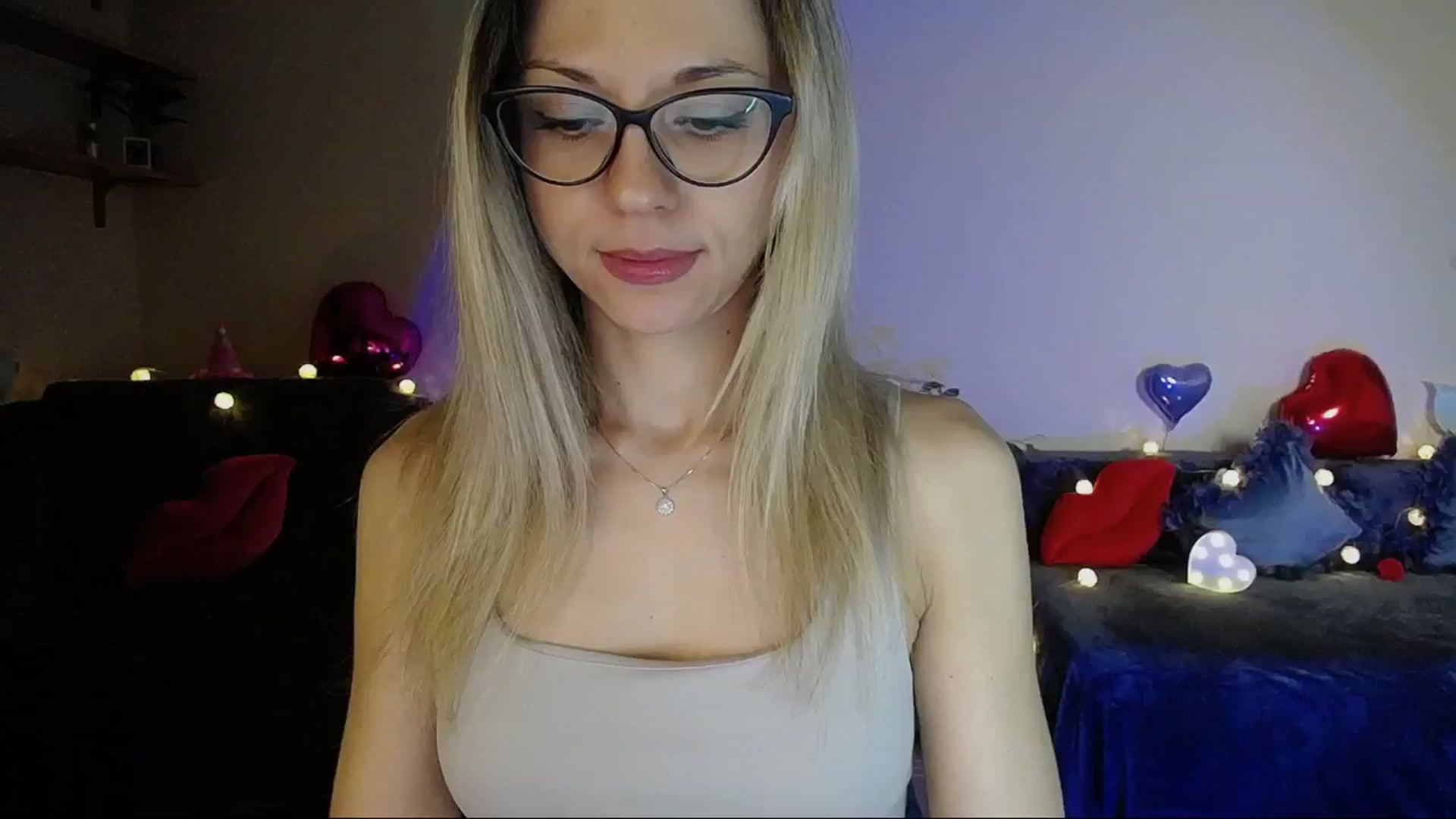 Gallery image thumbnail from Sunshine_alis's myfreecams stream on, 05/06/2025, 17:15 image 8 of 20