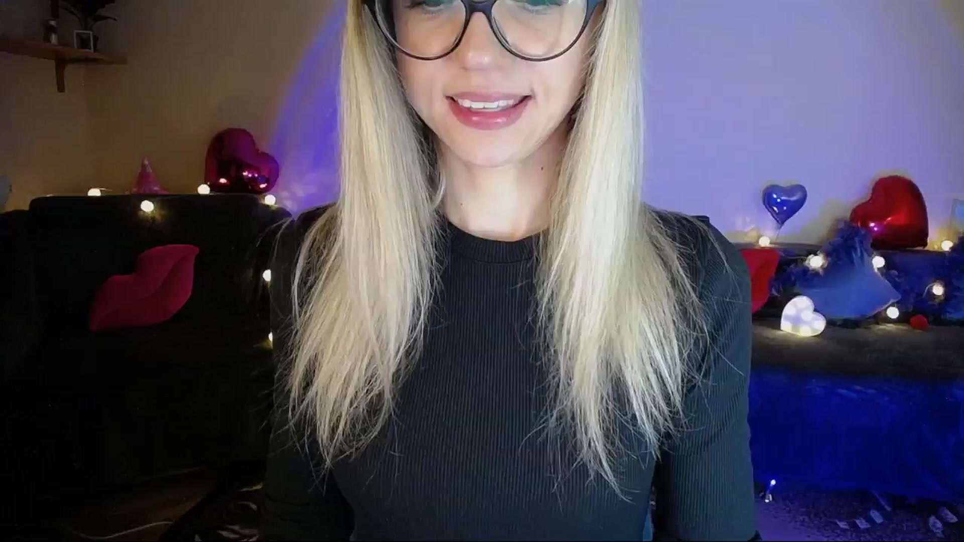 Gallery image thumbnail from Sunshine_alis's myfreecams stream on, 05/07/2025, 18:04 image 12 of 20