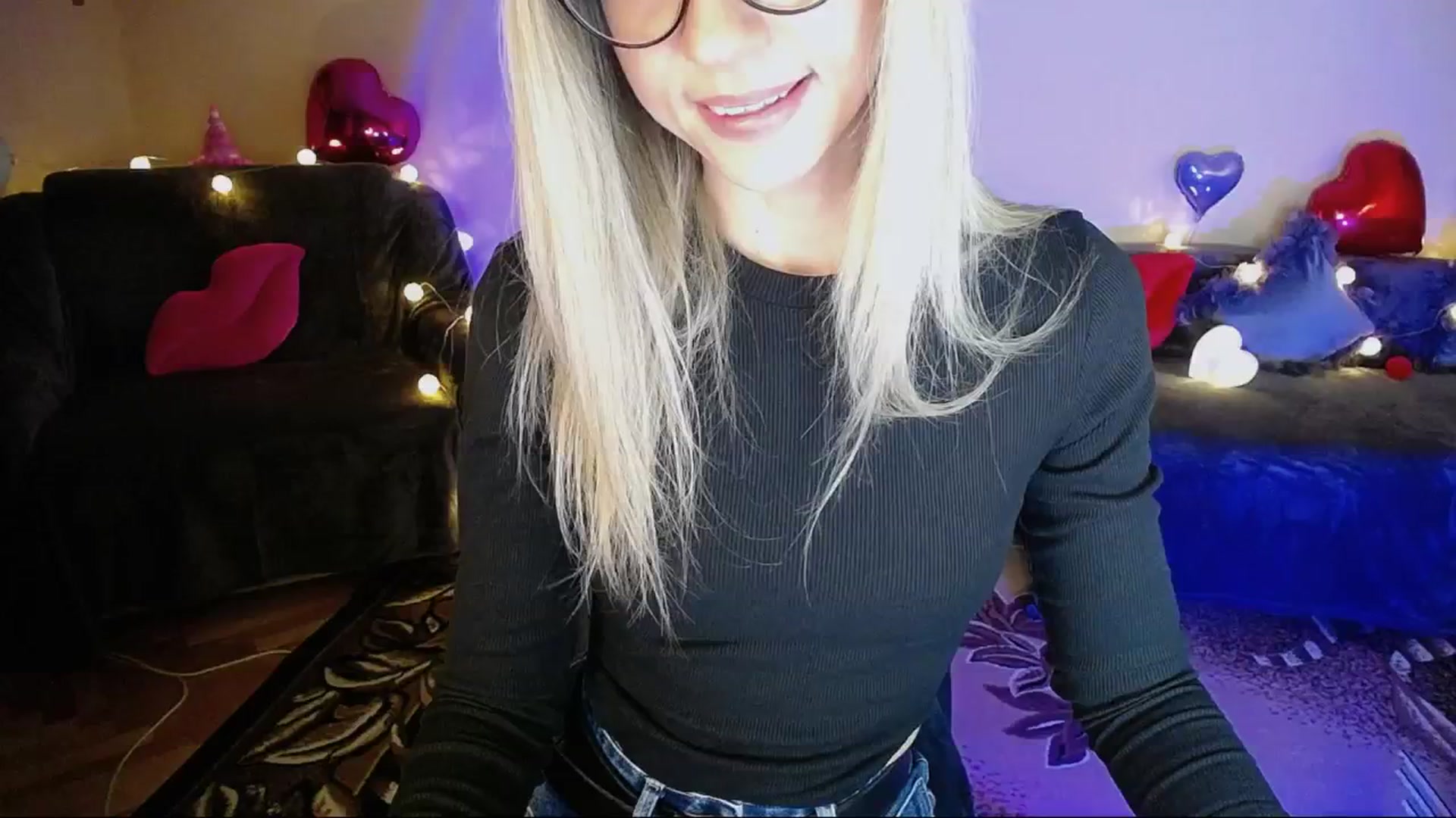 Gallery image thumbnail from Sunshine_alis's myfreecams stream on, 05/07/2025, 19:05 image 16 of 20