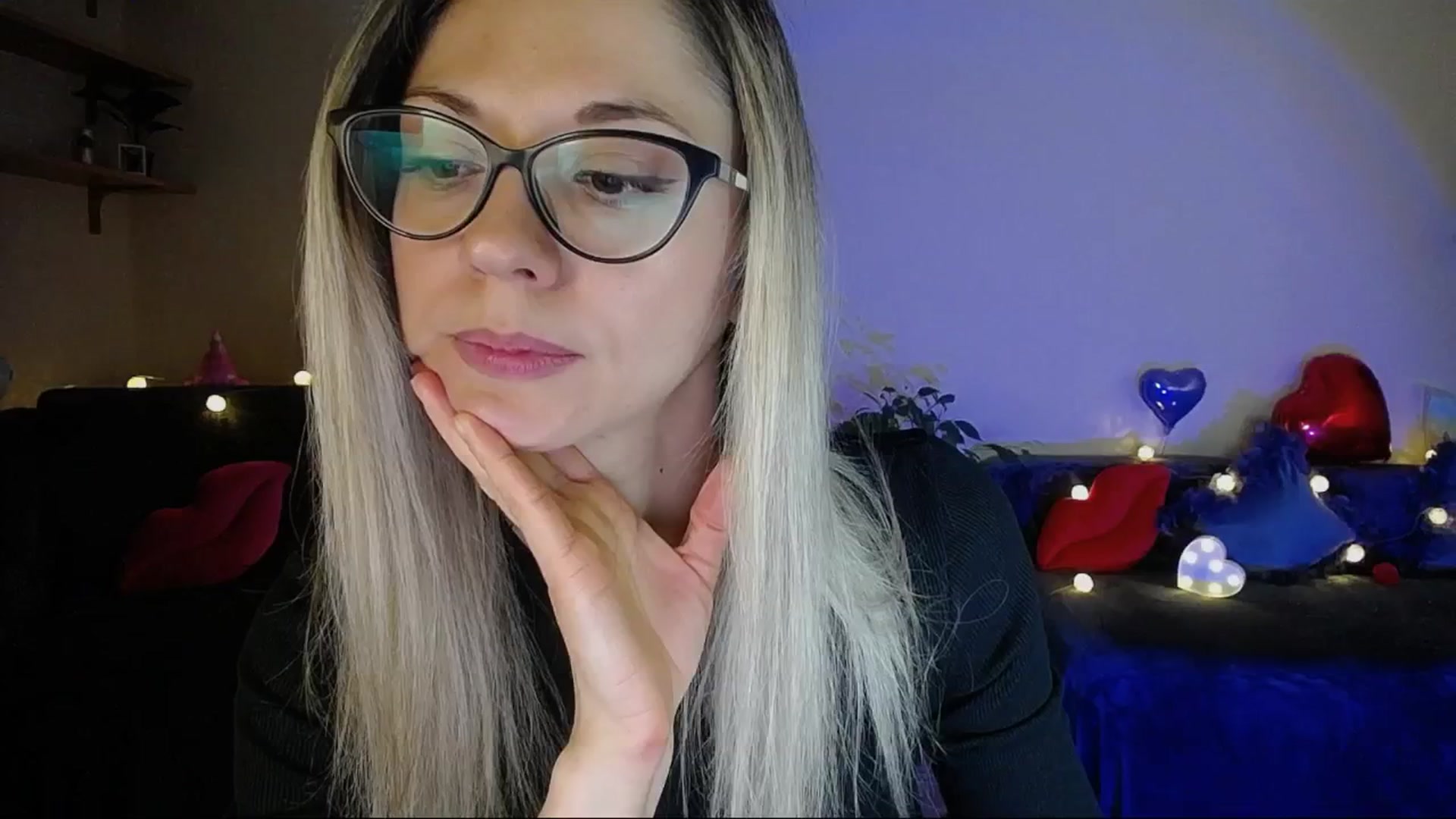 Gallery image thumbnail from Sunshine_alis's myfreecams stream on, 05/07/2025, 19:05 image 3 of 20