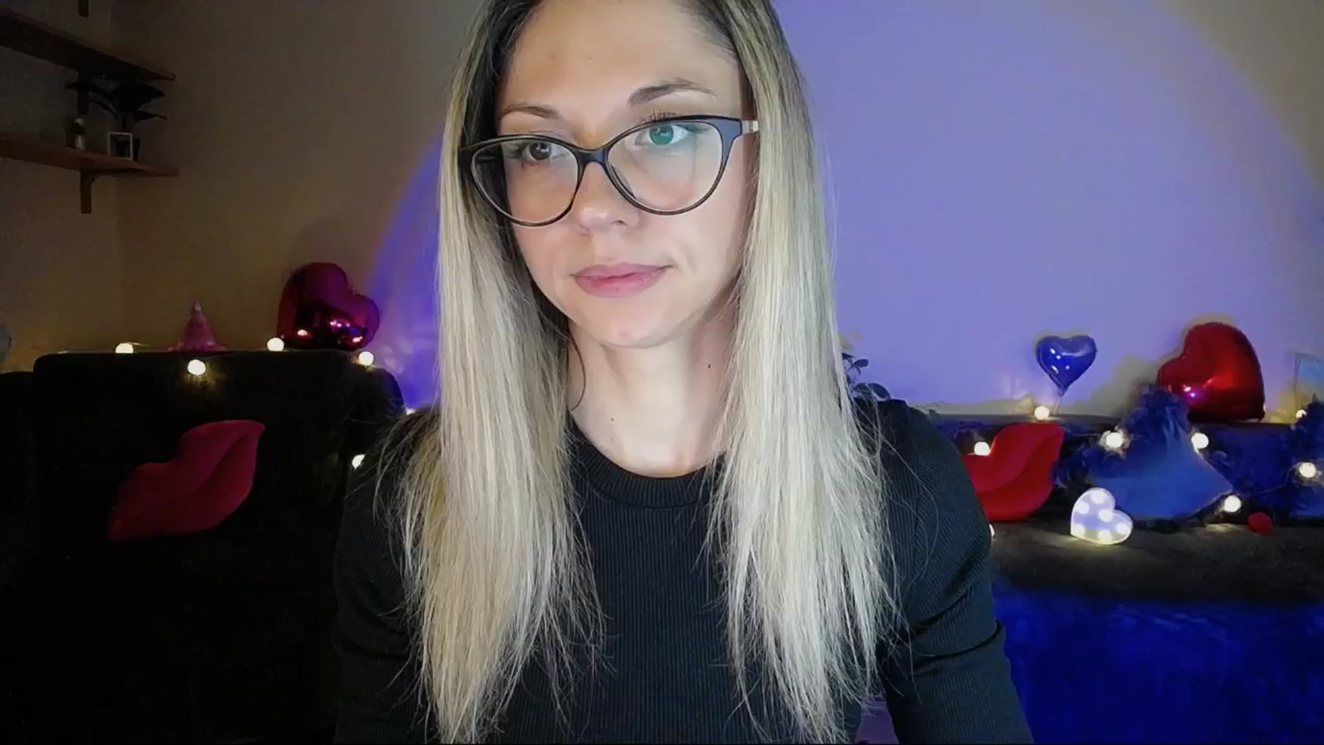 Gallery image thumbnail from Sunshine_alis's myfreecams stream on, 05/07/2025, 19:05 image 4 of 20