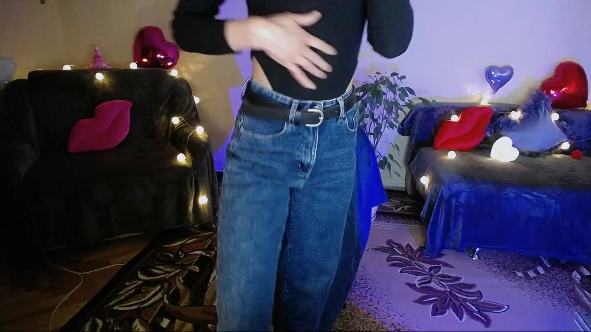 Gallery image thumbnail from Sunshine_alis's myfreecams stream on, 05/07/2025, 19:05 image 9 of 20