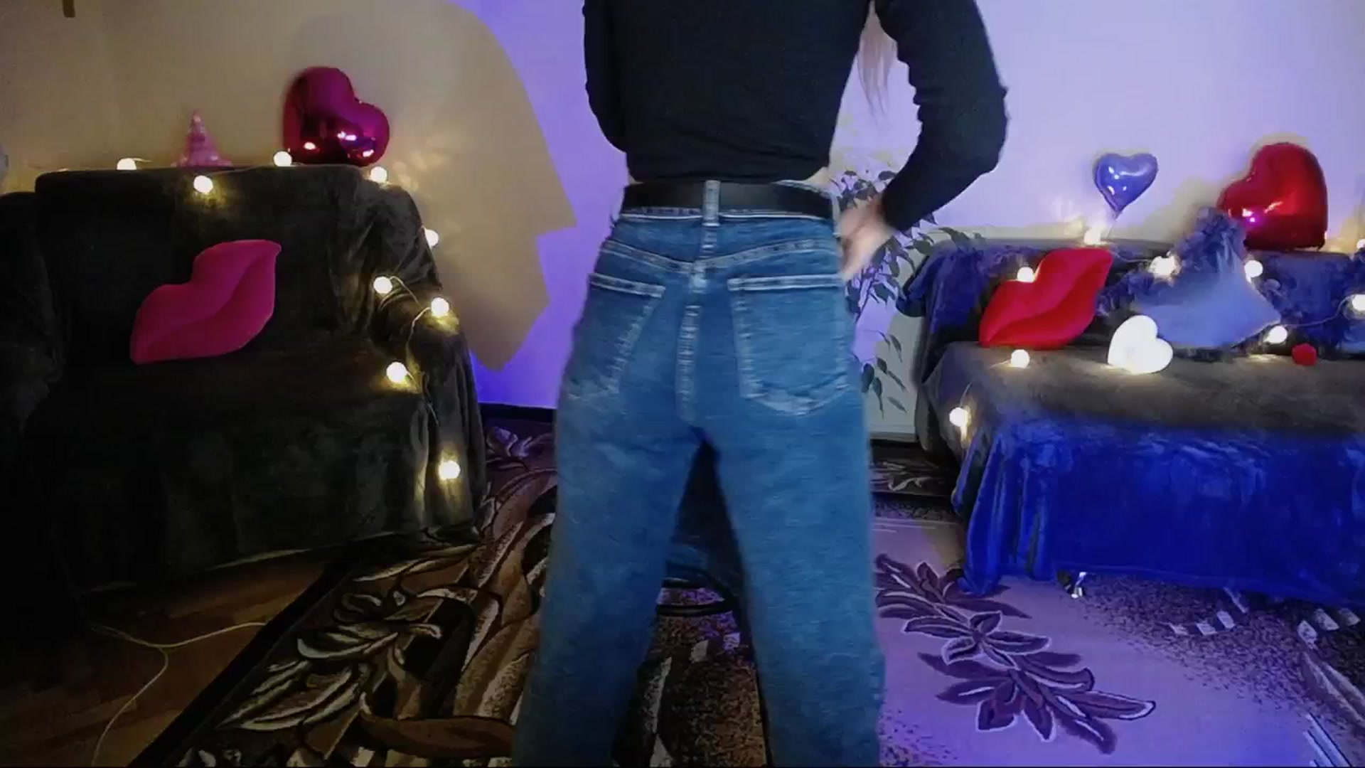 Gallery image thumbnail from Sunshine_alis's myfreecams stream on, 05/07/2025, 19:05 image 10 of 20