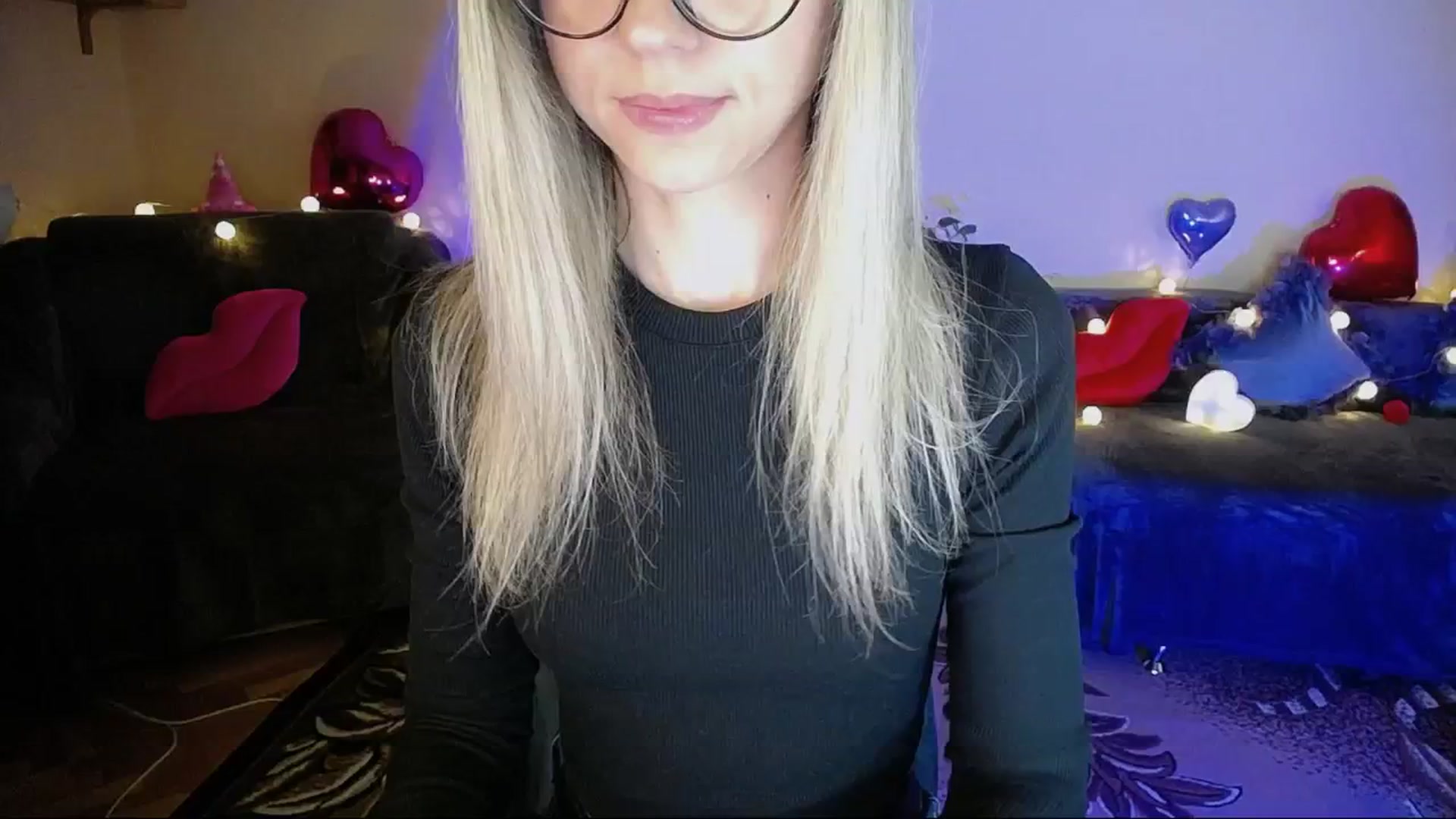 Gallery image thumbnail from Sunshine_alis's myfreecams stream on, 05/07/2025, 19:05 image 6 of 20