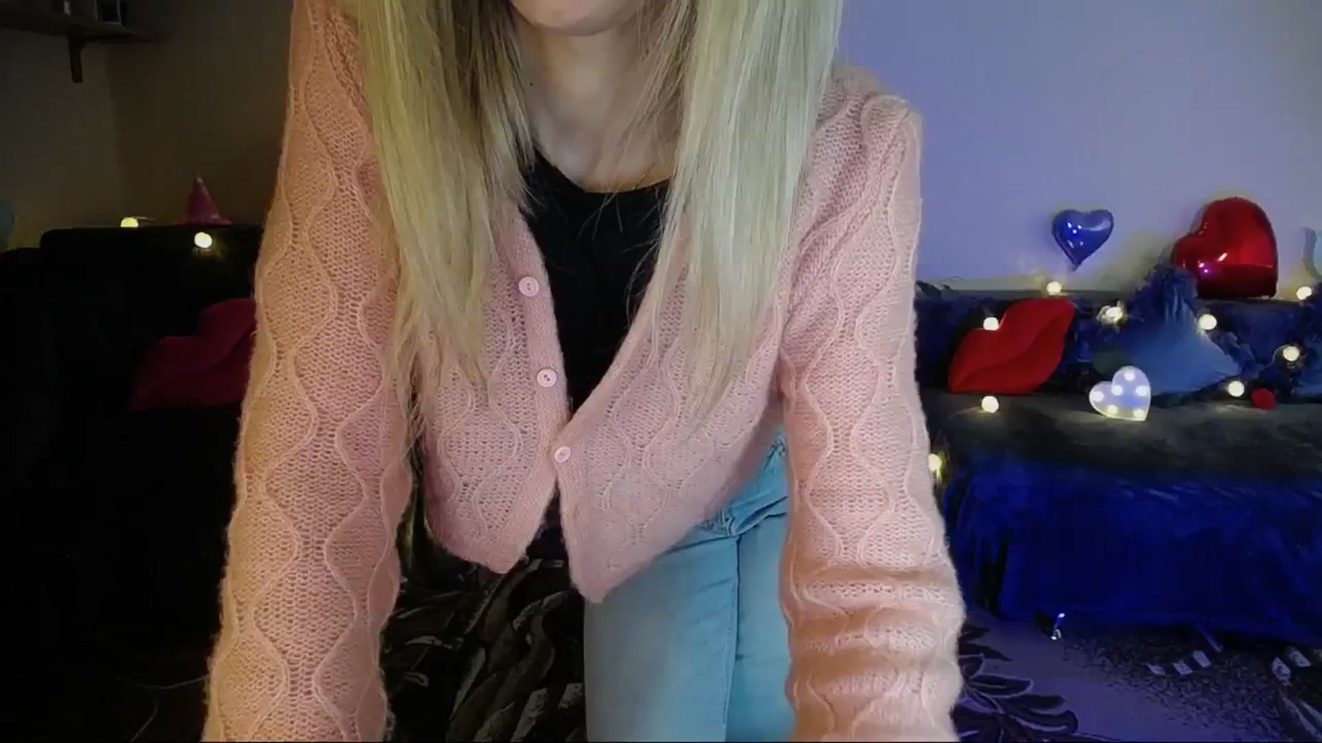 Gallery image thumbnail from Sunshine_alis's myfreecams stream on, 05/08/2025, 16:36 image 4 of 20