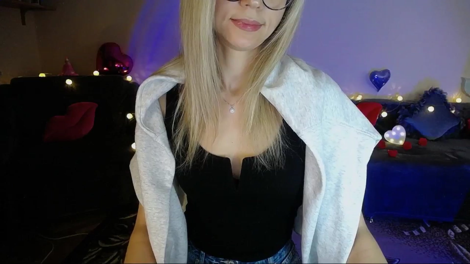 Gallery image thumbnail from Sunshine_alis's myfreecams stream on, 05/09/2025, 19:22 image 6 of 20