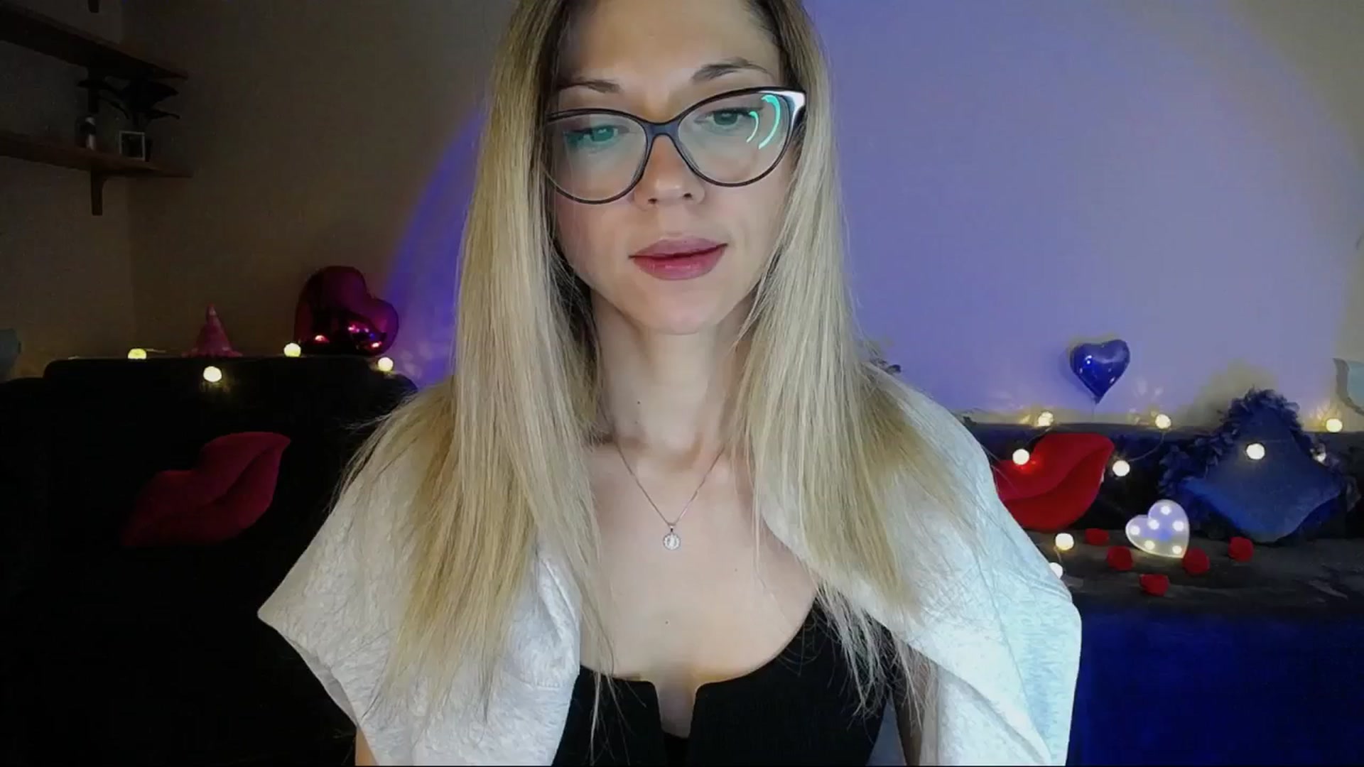 Gallery image thumbnail from Sunshine_alis's myfreecams stream on, 05/09/2025, 19:22 image 1 of 20