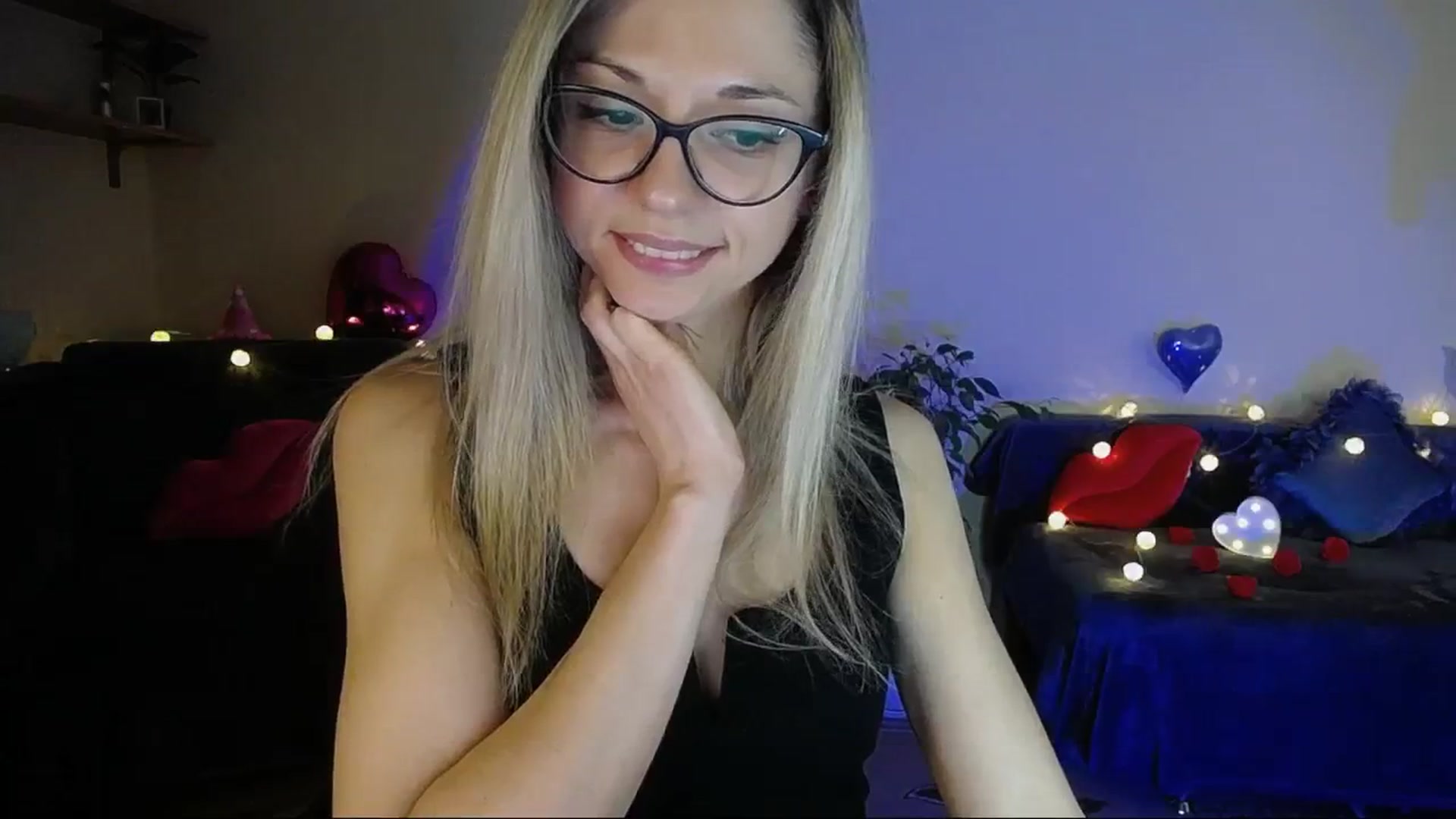 Gallery image thumbnail from Sunshine_alis's myfreecams stream on, 05/09/2025, 19:22 image 12 of 20