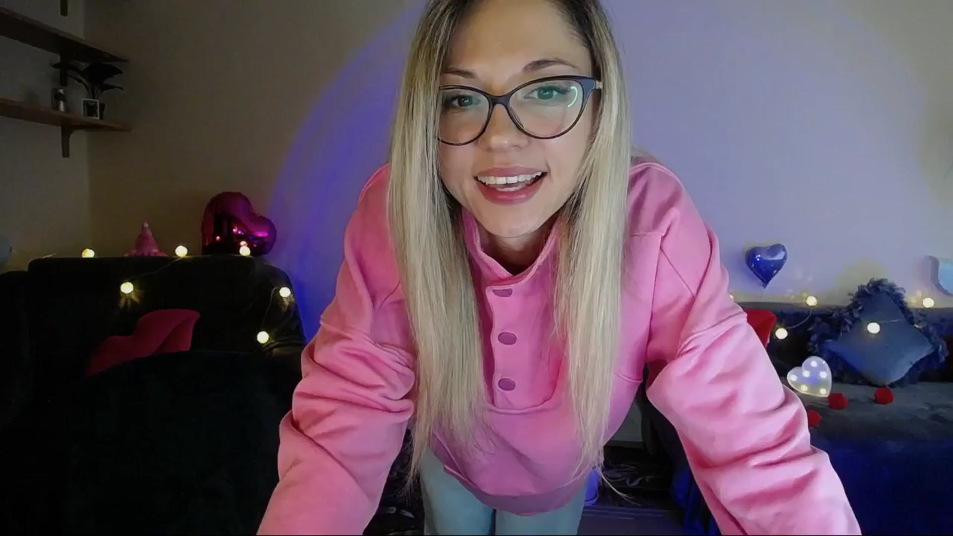 Gallery image thumbnail from Sunshine_alis's myfreecams stream on, 05/10/2025, 17:09 image 4 of 20