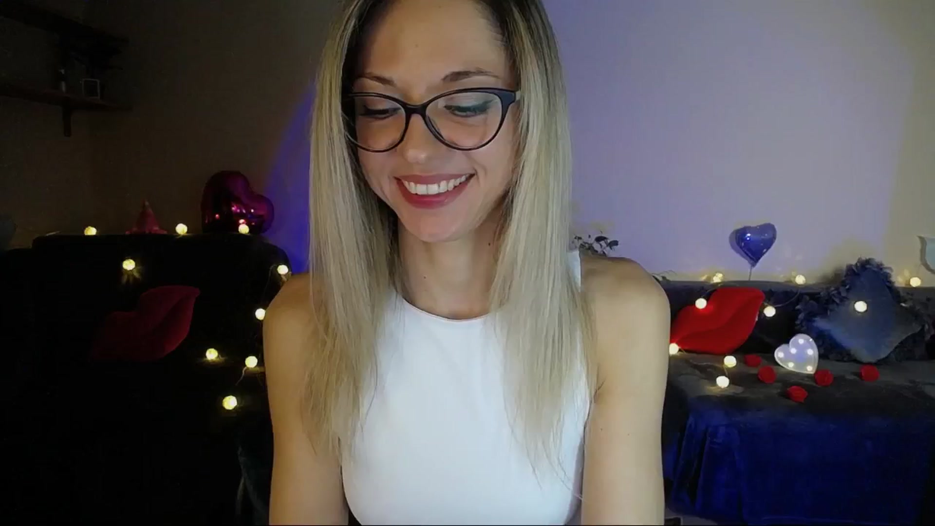 Gallery image thumbnail from Sunshine_alis's myfreecams stream on, 05/10/2025, 18:55 image 16 of 20