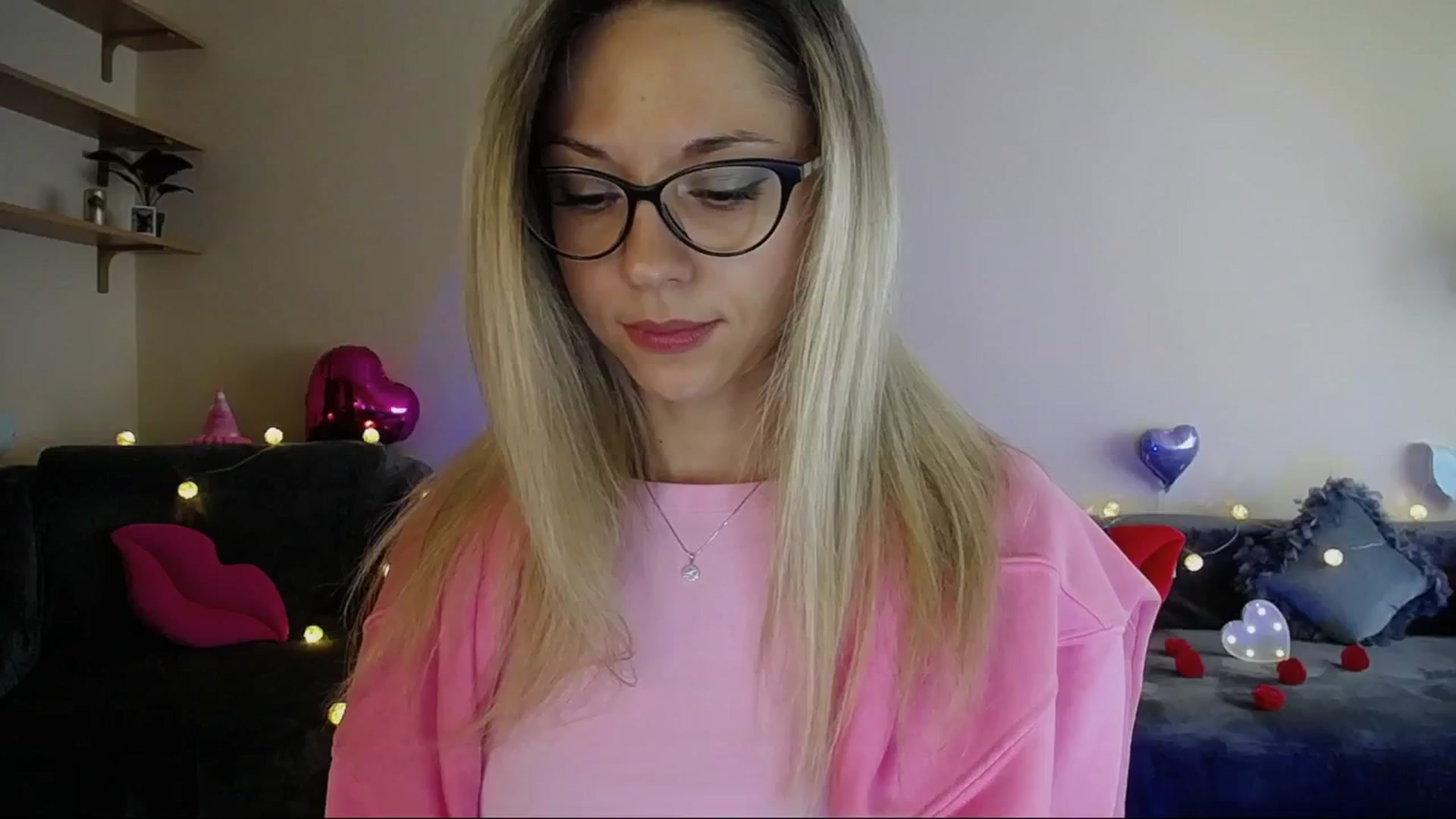 Gallery image thumbnail from Sunshine_alis's myfreecams stream on, 05/12/2025, 15:08 image 13 of 20