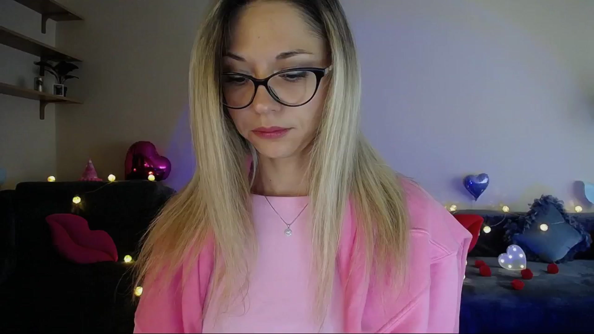Gallery image thumbnail from Sunshine_alis's myfreecams stream on, 05/12/2025, 15:08 image 11 of 20