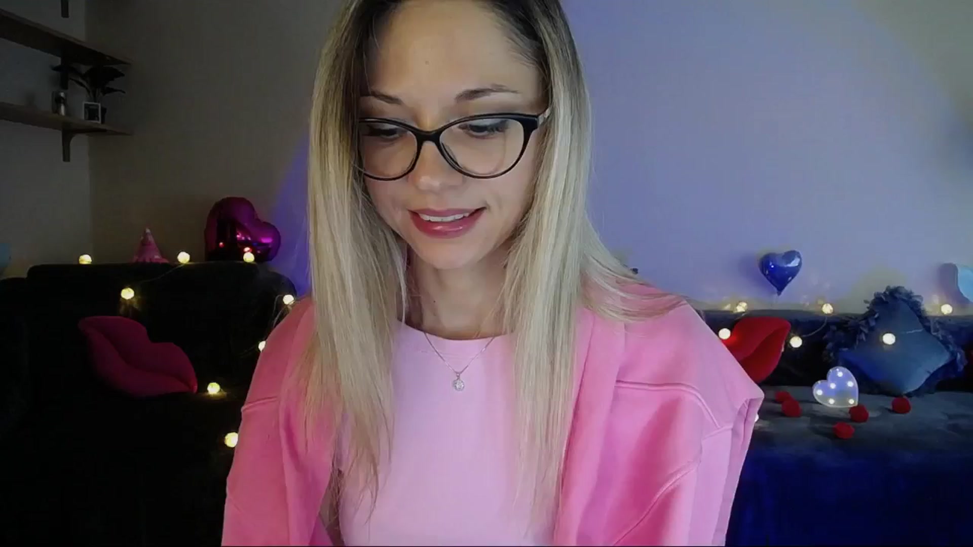 Gallery image thumbnail from Sunshine_alis's myfreecams stream on, 05/12/2025, 15:08 image 6 of 20