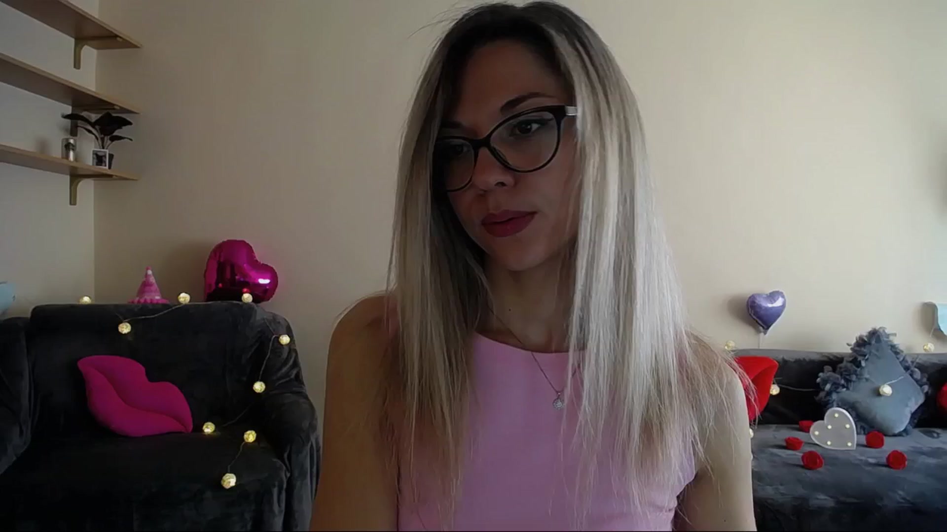 Gallery image thumbnail from Sunshine_alis's myfreecams stream on, 05/14/2025, 16:00 image 1 of 20