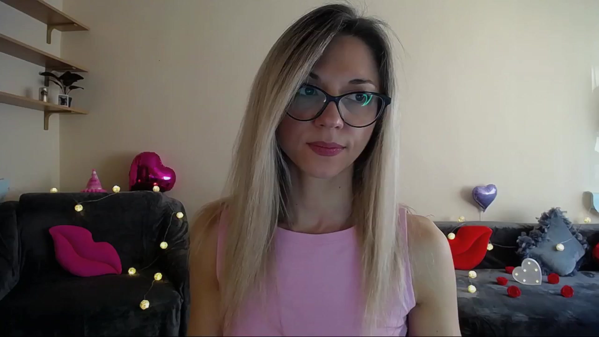 Gallery image thumbnail from Sunshine_alis's myfreecams stream on, 05/14/2025, 16:00 image 9 of 20