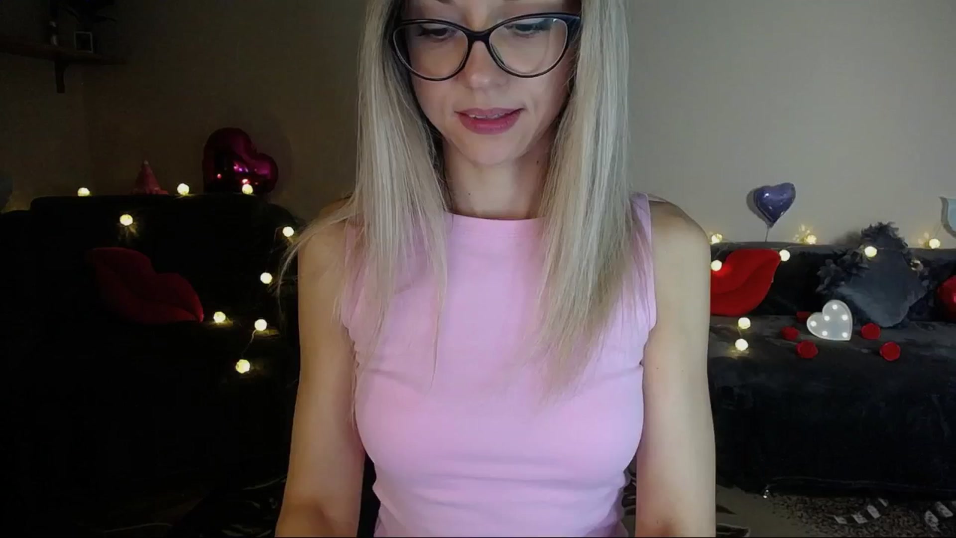Gallery image thumbnail from Sunshine_alis's myfreecams stream on, 05/14/2025, 18:34 image 18 of 20