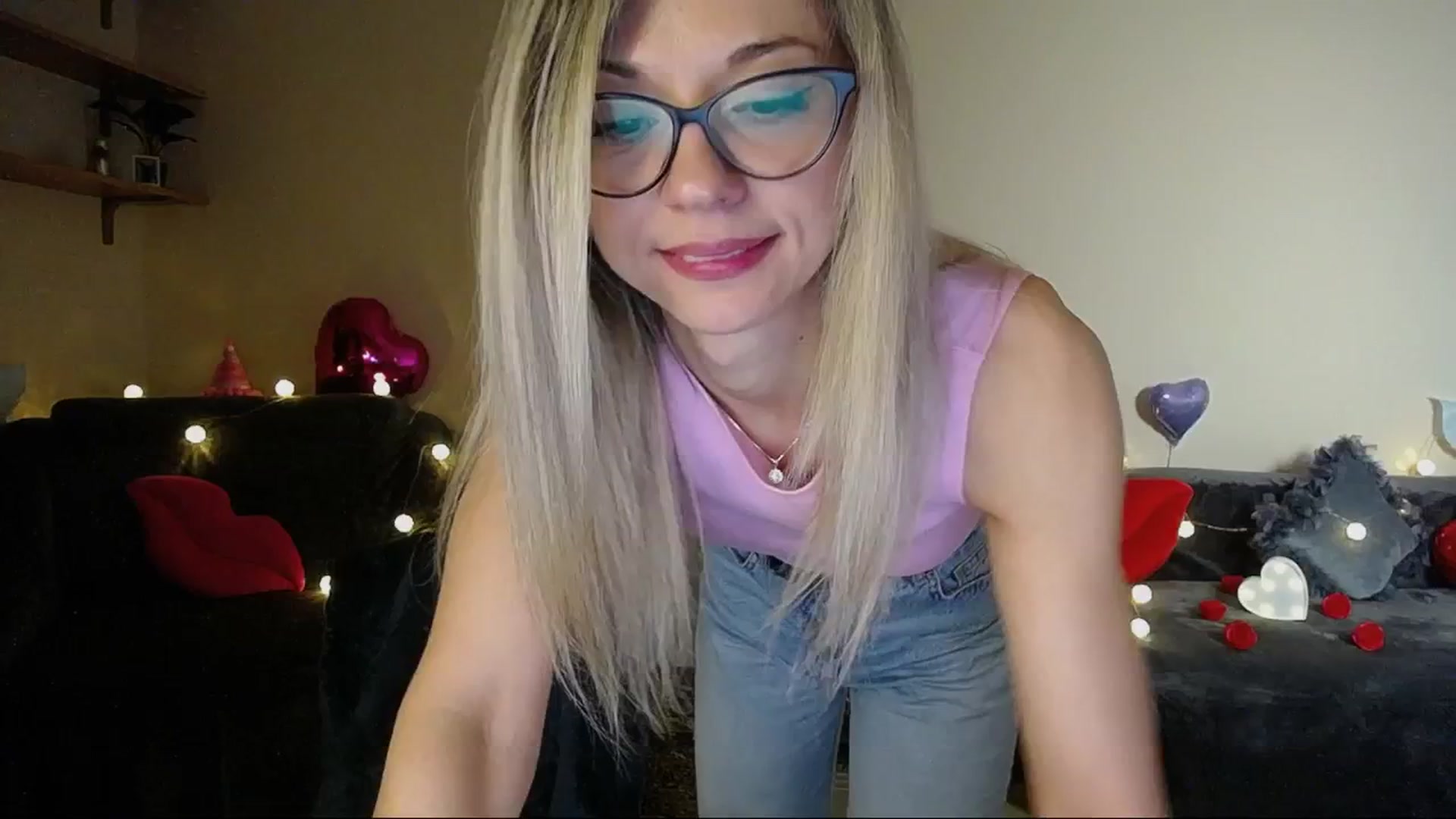 Gallery image thumbnail from Sunshine_alis's myfreecams stream on, 05/14/2025, 18:34 image 7 of 20