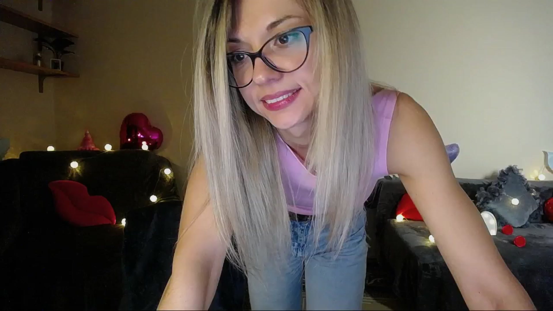 Gallery image thumbnail from Sunshine_alis's myfreecams stream on, 05/14/2025, 18:34 image 8 of 20