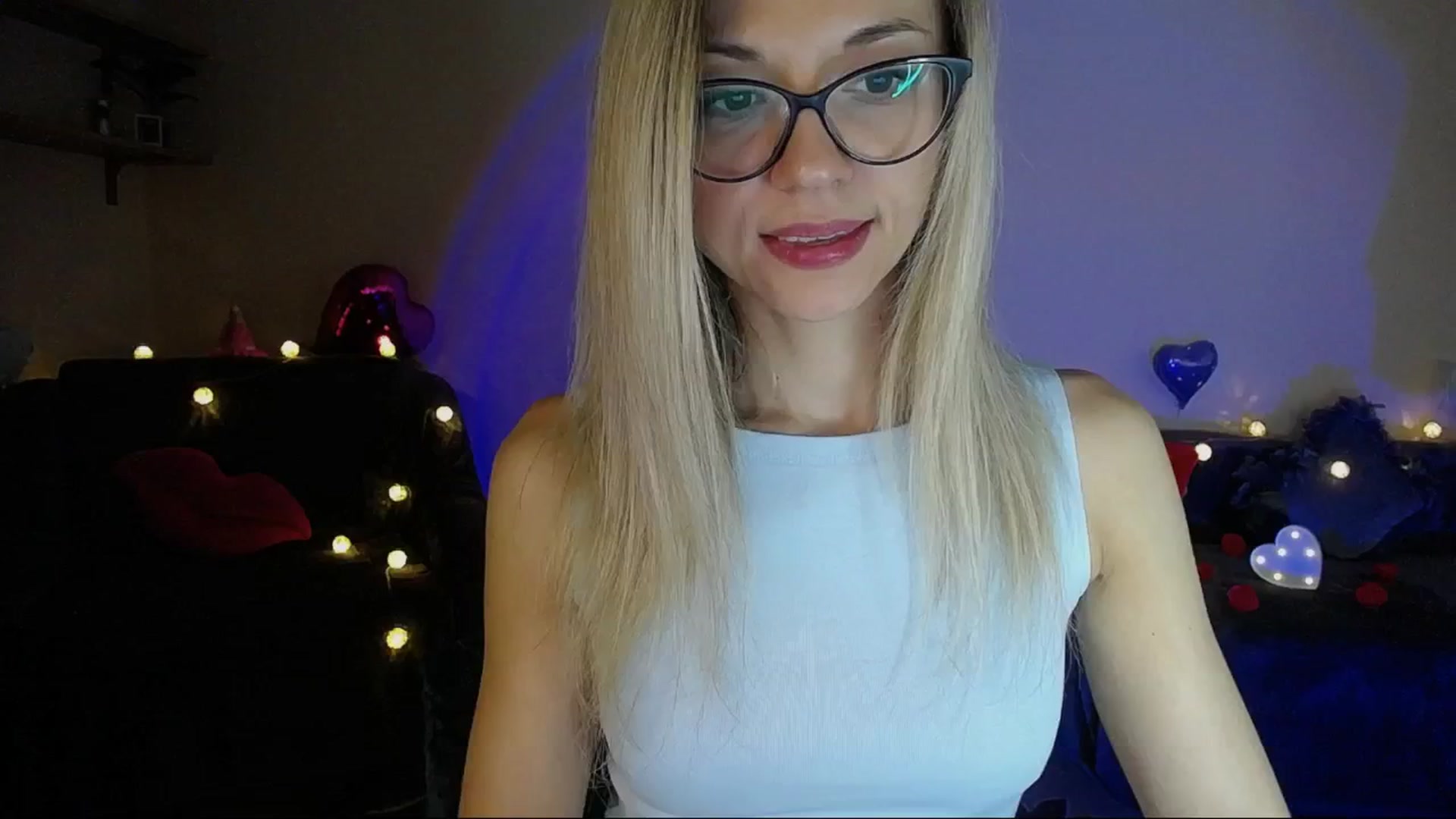 Gallery image thumbnail from Sunshine_alis's myfreecams stream on, 05/15/2025, 17:24 image 4 of 20