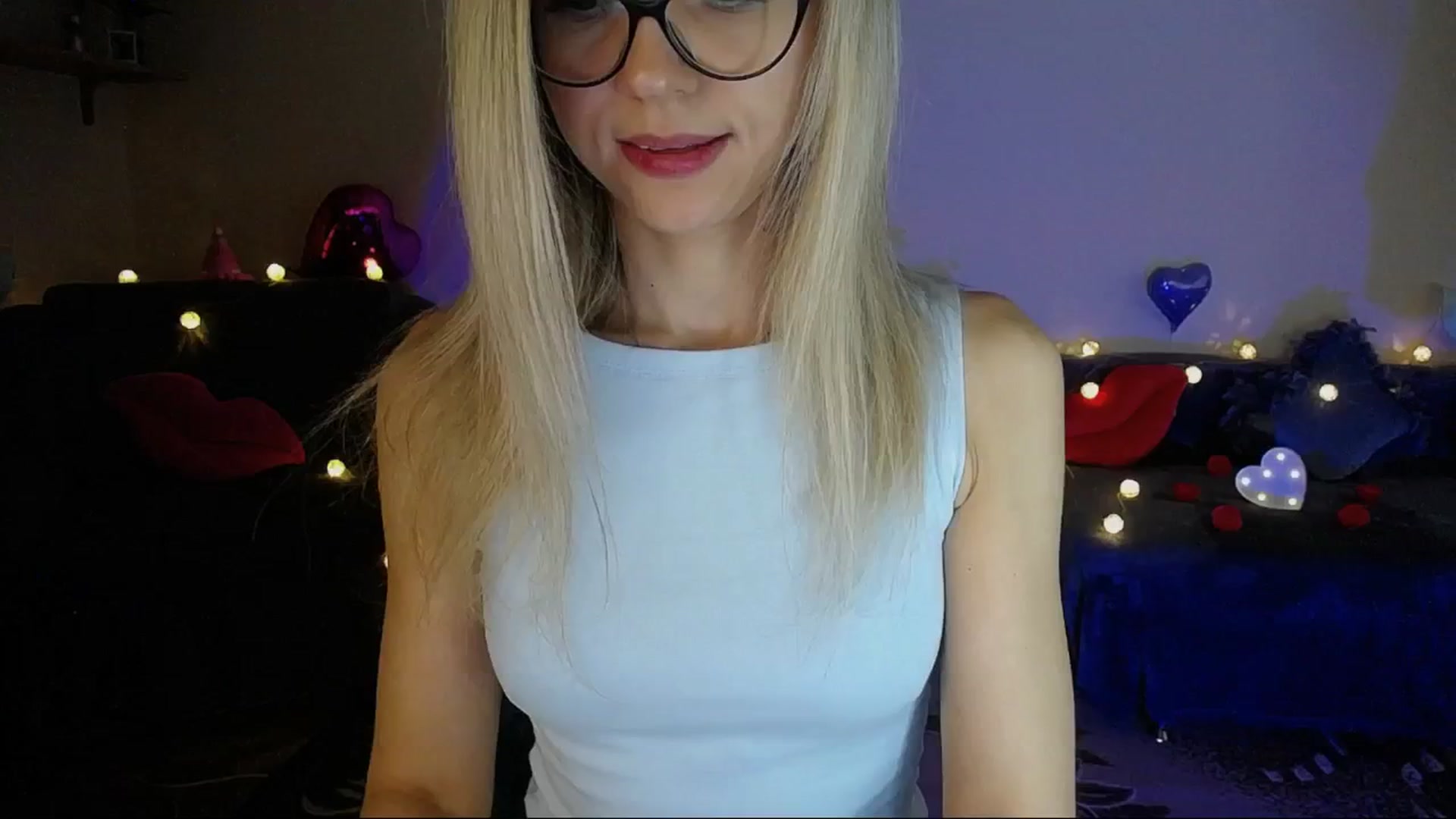 Gallery image thumbnail from Sunshine_alis's myfreecams stream on, 05/15/2025, 17:24 image 10 of 20