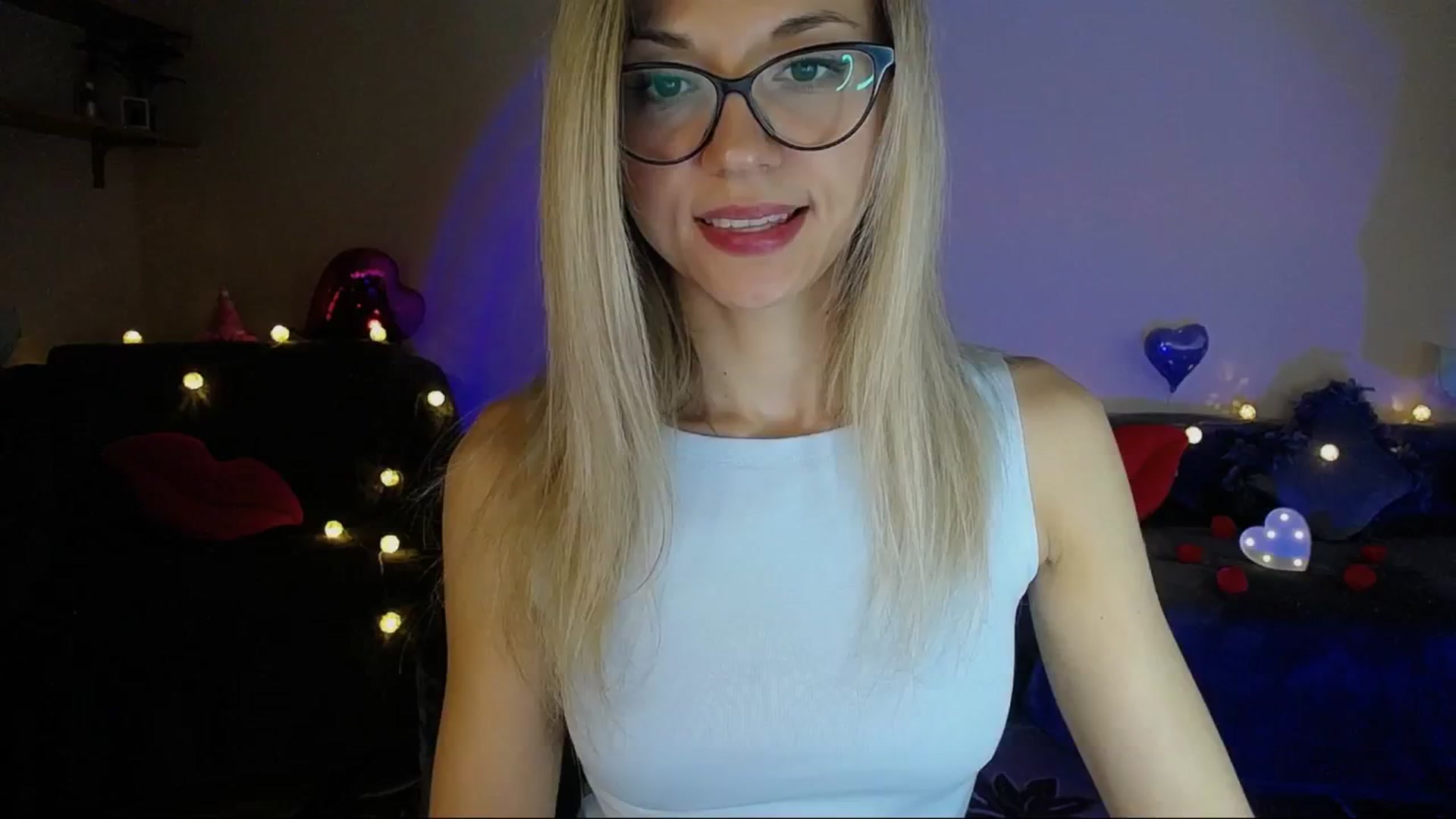 Gallery image thumbnail from Sunshine_alis's myfreecams stream on, 05/15/2025, 17:24 image 11 of 20