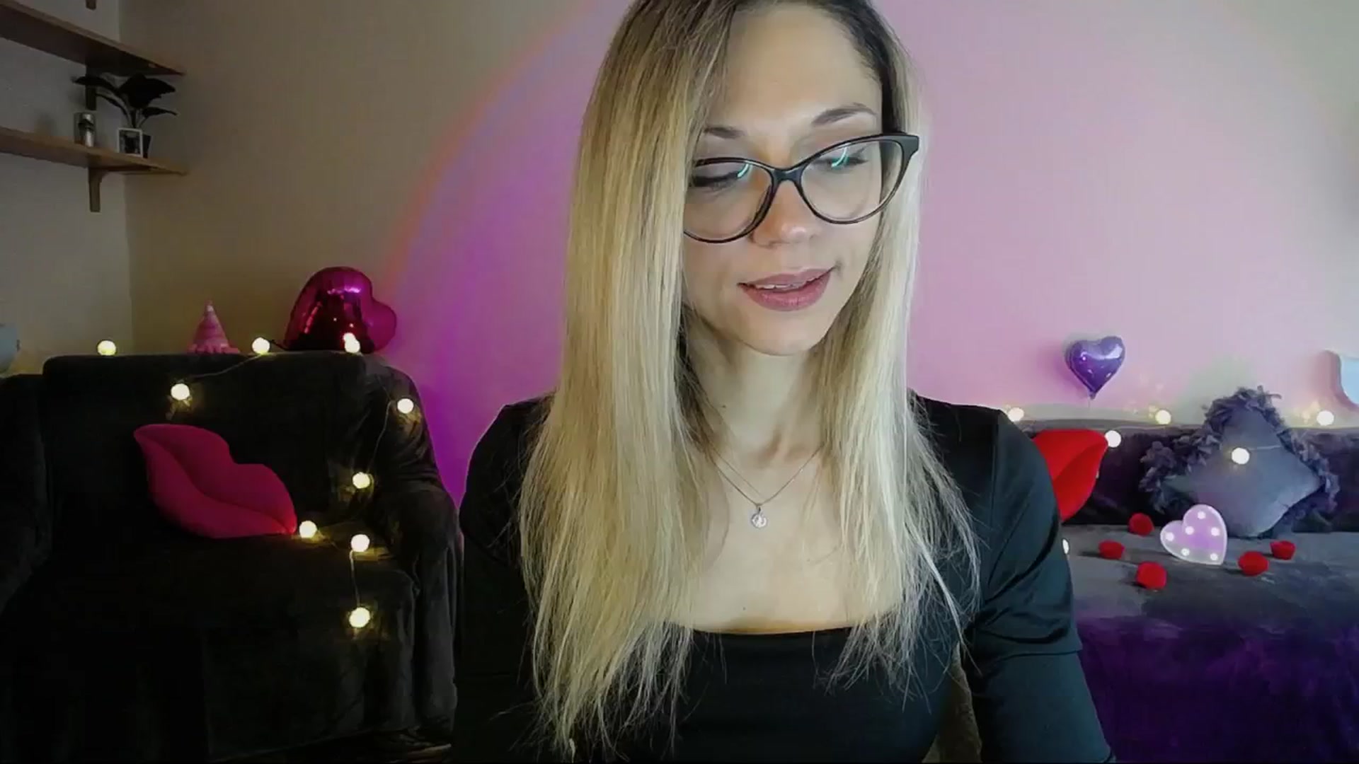 Gallery image thumbnail from Sunshine_alis's myfreecams stream on, 05/16/2025, 15:28 image 7 of 20
