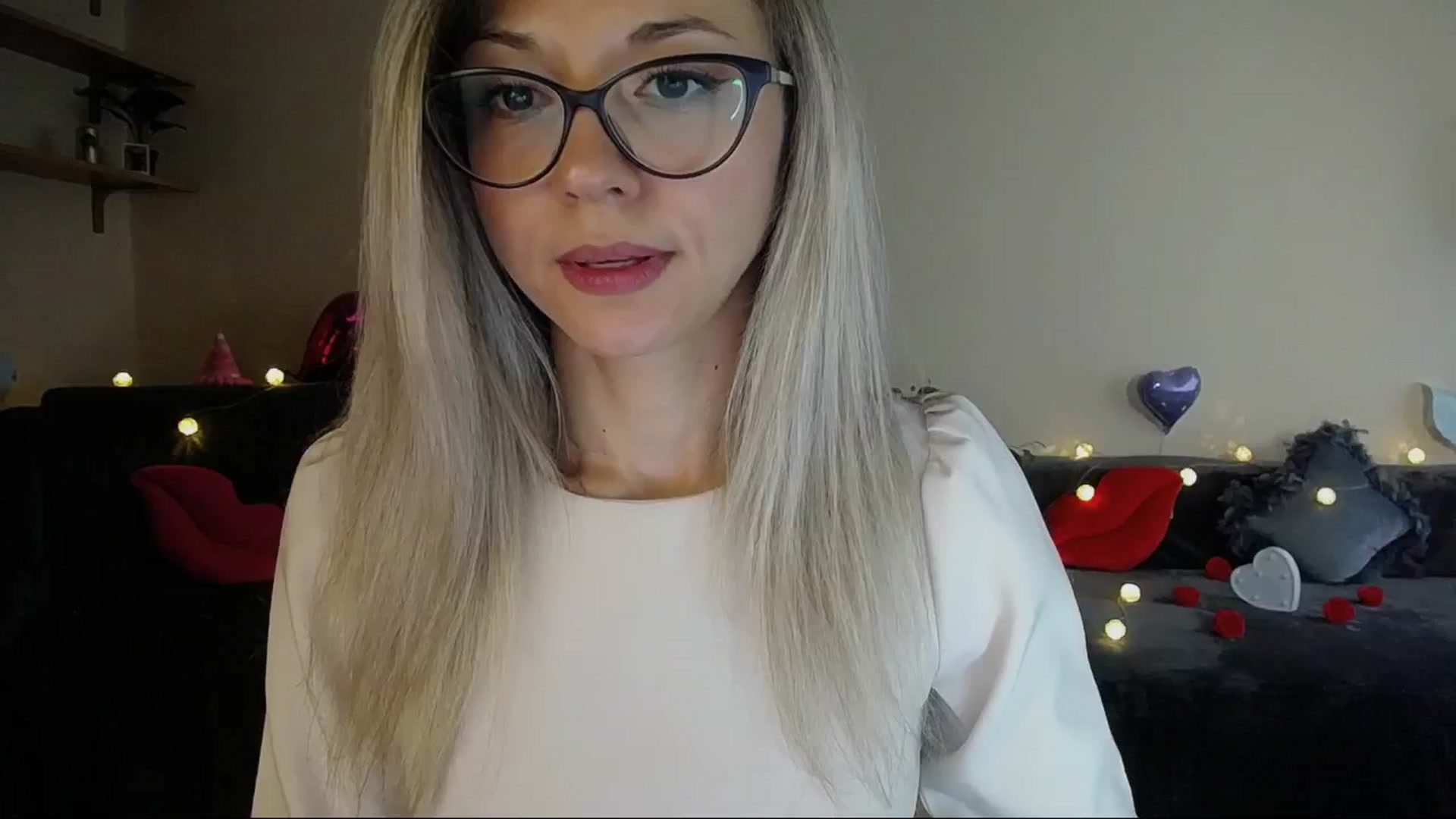 Gallery image thumbnail from Sunshine_alis's myfreecams stream on, 05/17/2025, 16:11 image 12 of 20