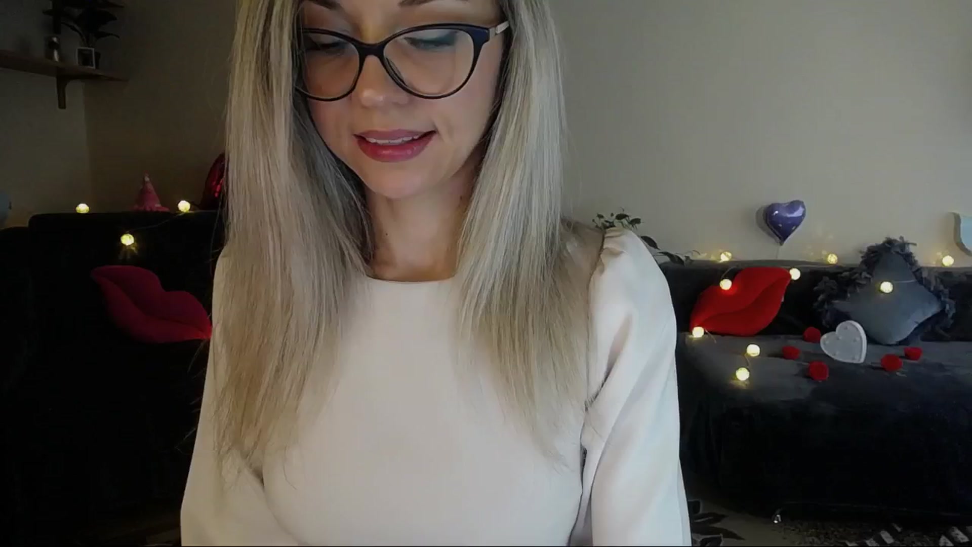 Gallery image thumbnail from Sunshine_alis's myfreecams stream on, 05/17/2025, 16:11 image 19 of 20