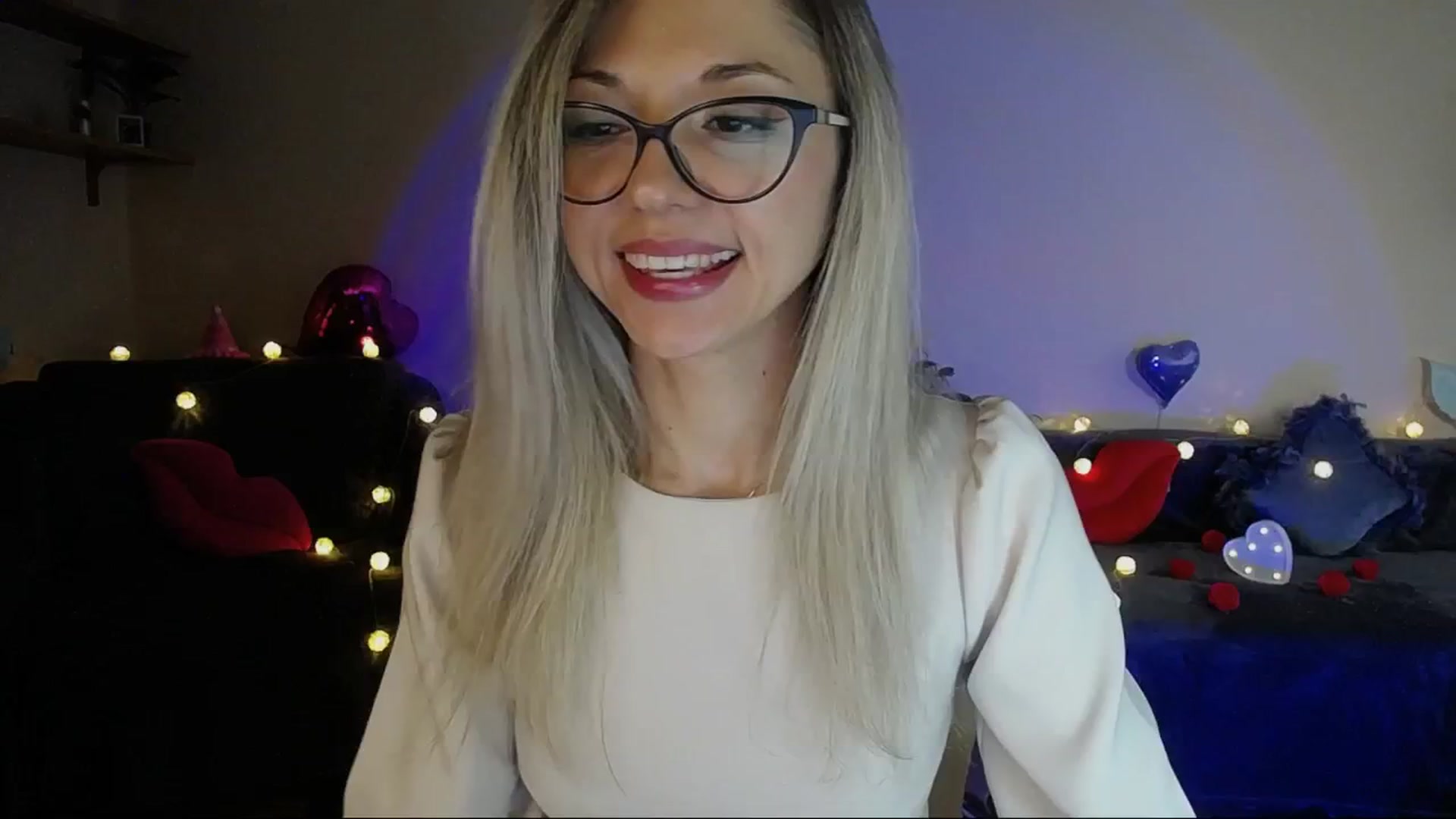 Gallery image thumbnail from Sunshine_alis's myfreecams stream on, 05/17/2025, 17:39 image 2 of 20