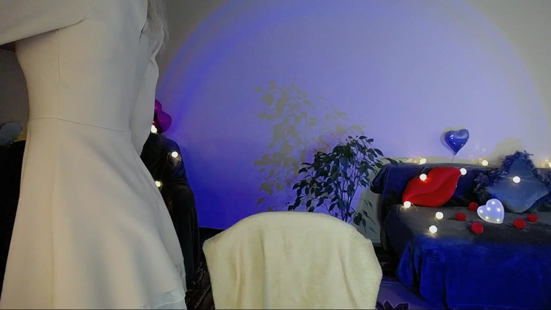 Gallery image thumbnail from Sunshine_alis's myfreecams stream on, 05/17/2025, 17:39 image 10 of 20