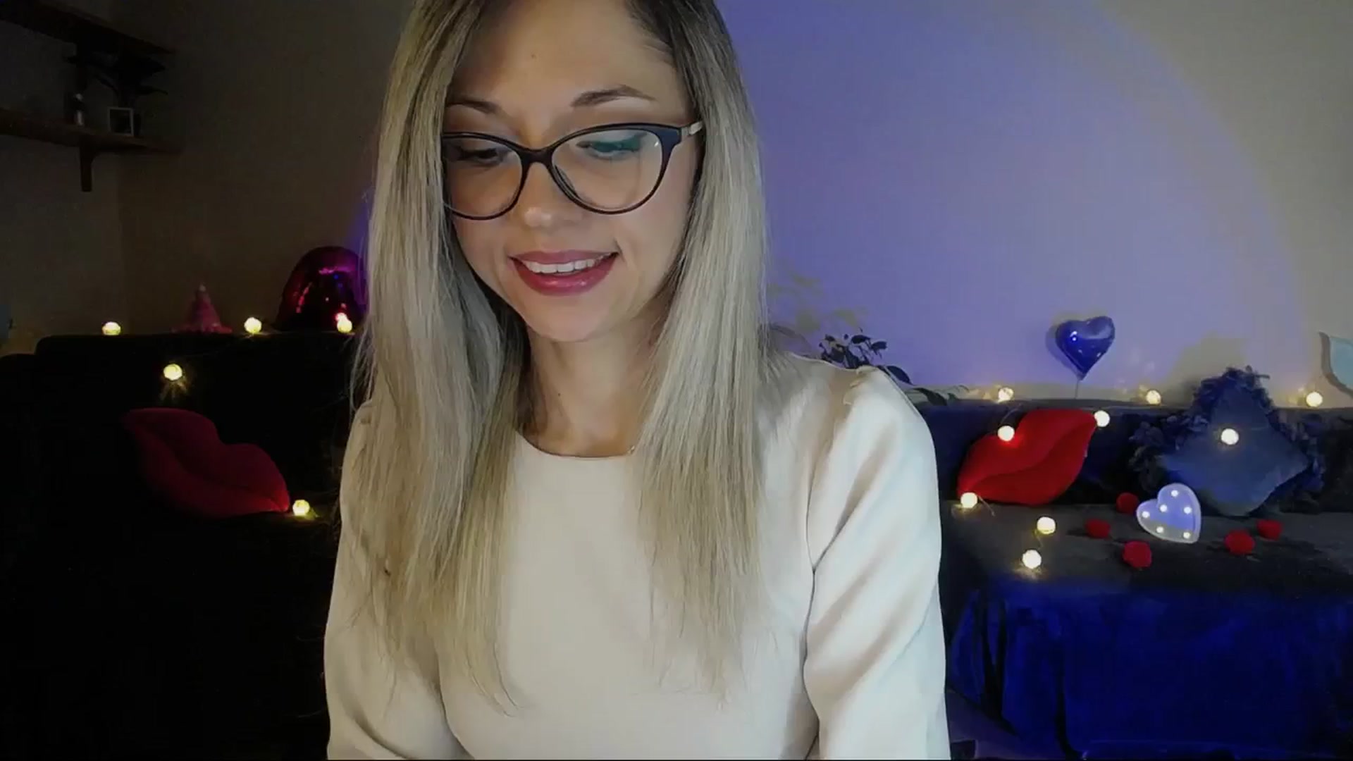Gallery image thumbnail from Sunshine_alis's myfreecams stream on, 05/17/2025, 17:39 image 8 of 20