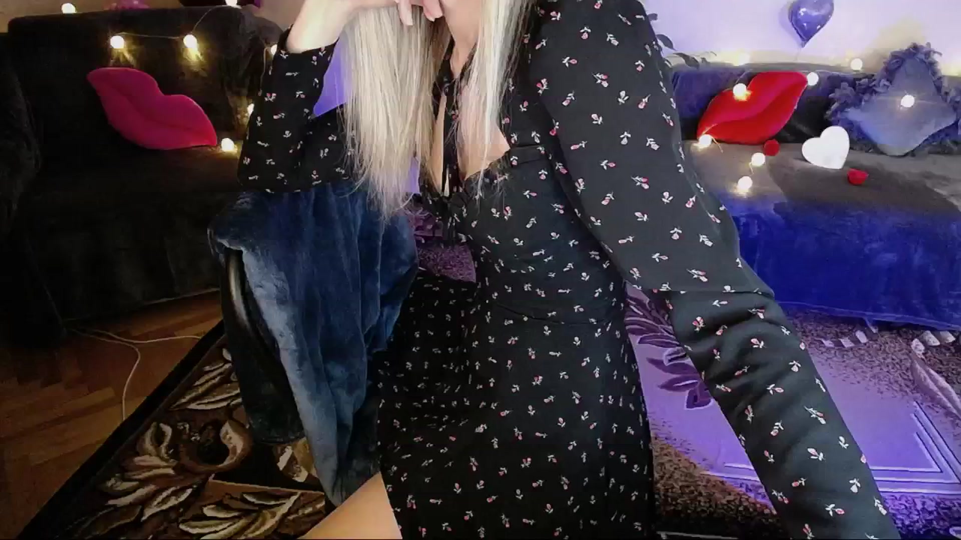 Gallery image thumbnail from Sunshine_alis's myfreecams stream on, 05/20/2025, 18:25 image 12 of 20