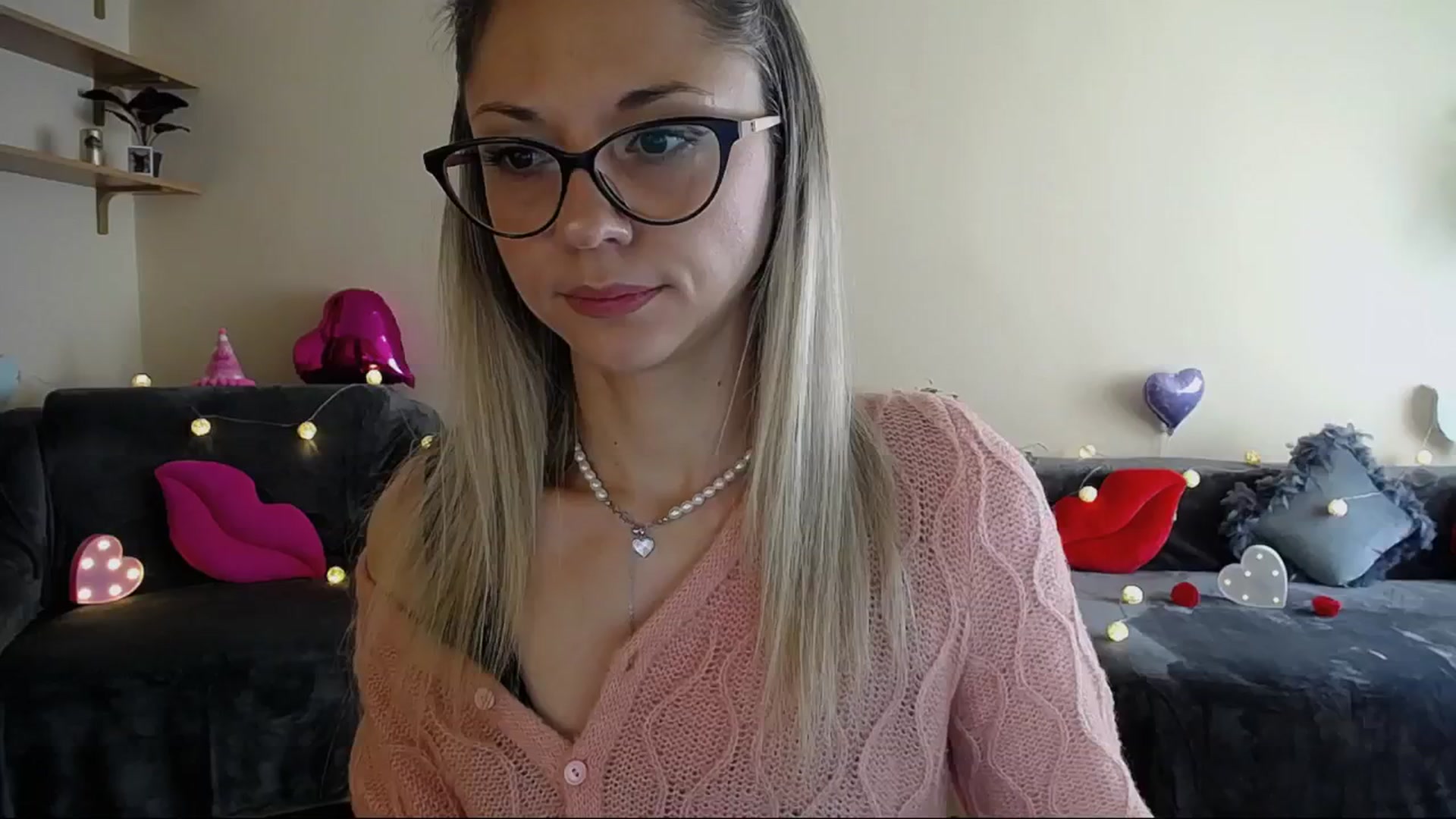 Gallery image thumbnail from Sunshine_alis's myfreecams stream on, 05/21/2025, 14:49 image 10 of 20