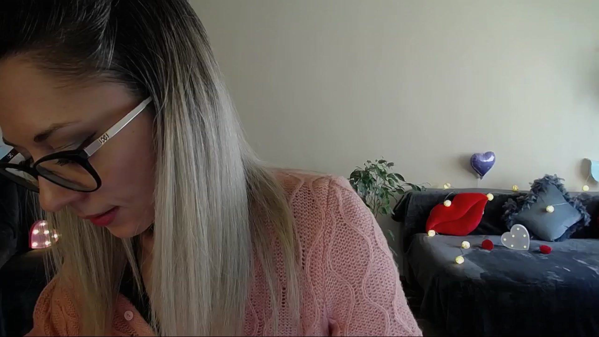 Gallery image thumbnail from Sunshine_alis's myfreecams stream on, 05/21/2025, 14:49 image 3 of 20