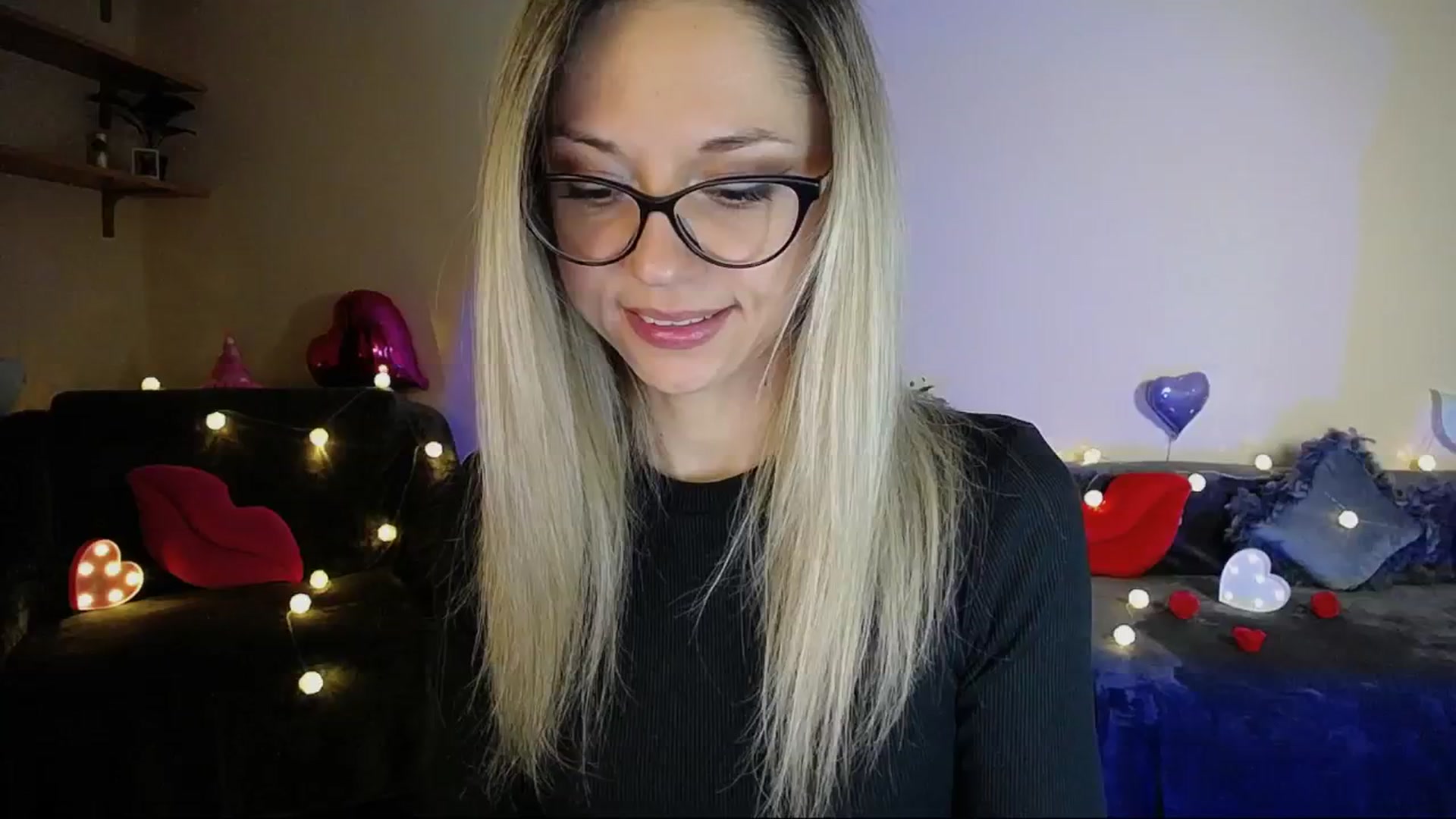 Gallery image thumbnail from Sunshine_alis's myfreecams stream on, 05/24/2025, 19:17 image 1 of 20