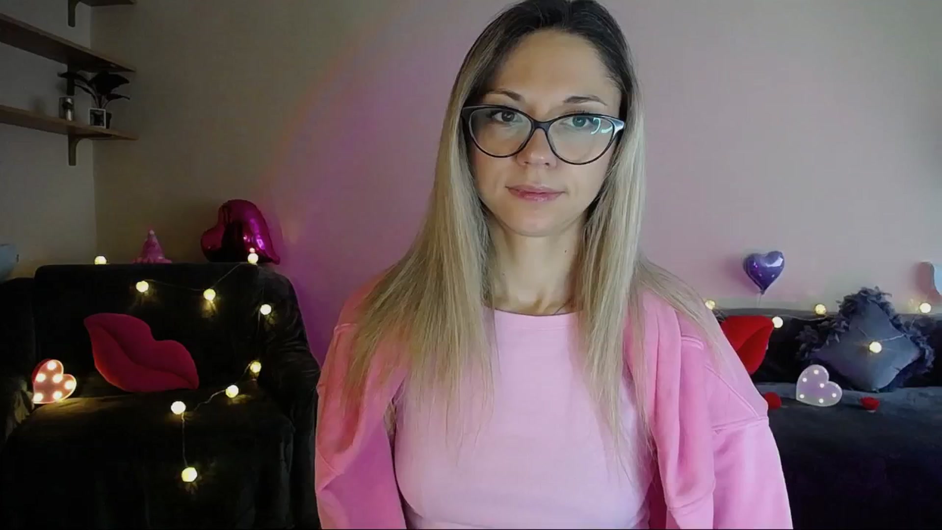 Gallery image thumbnail from Sunshine_alis's myfreecams stream on, 05/26/2025, 16:24 image 4 of 20