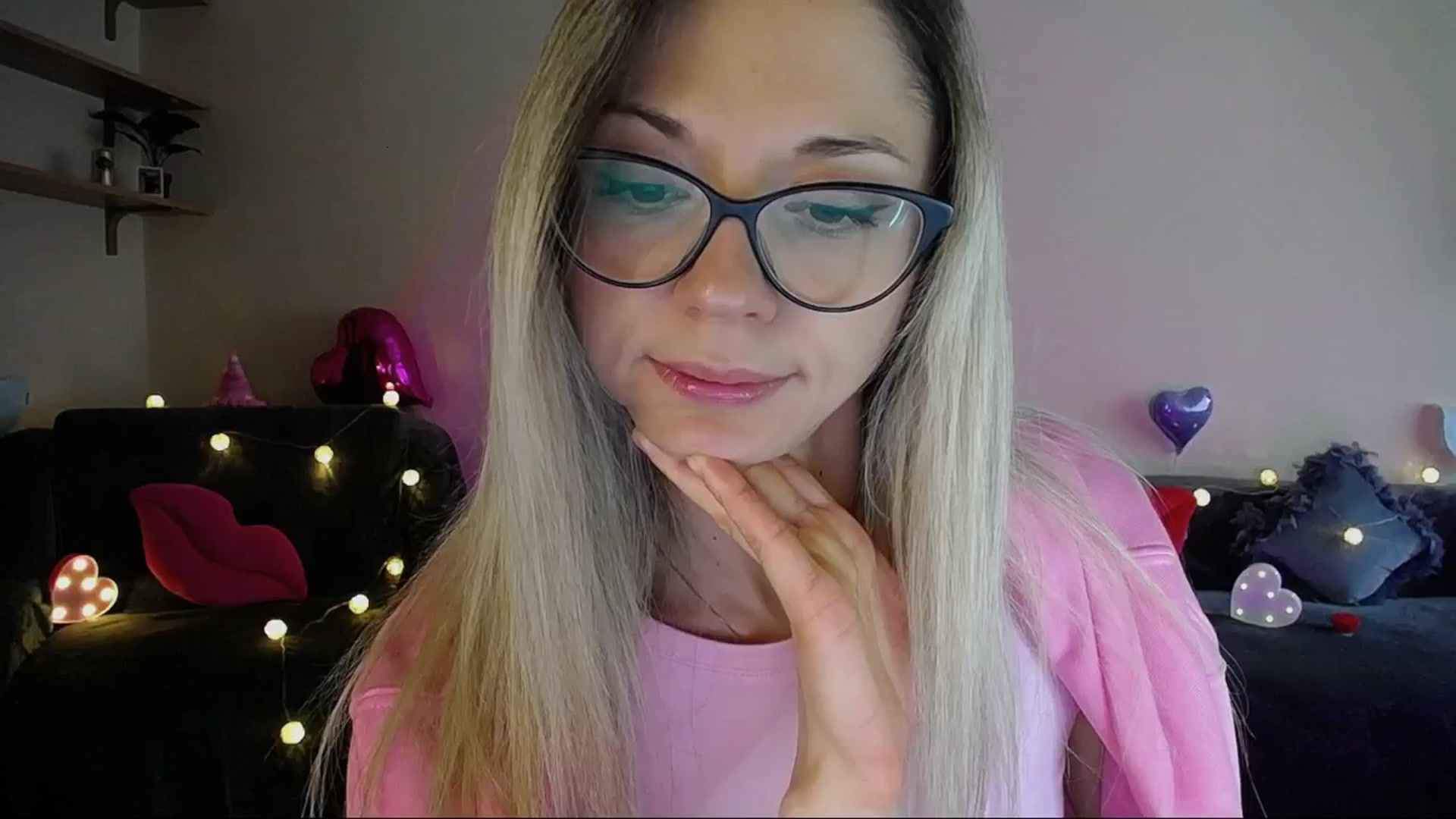 Gallery image thumbnail from Sunshine_alis's myfreecams stream on, 05/26/2025, 16:24 image 9 of 20