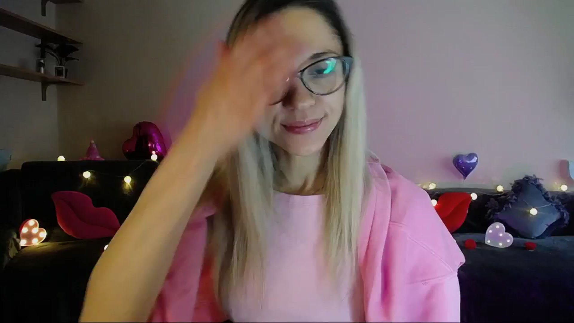 Gallery image thumbnail from Sunshine_alis's myfreecams stream on, 05/26/2025, 16:24 image 15 of 20