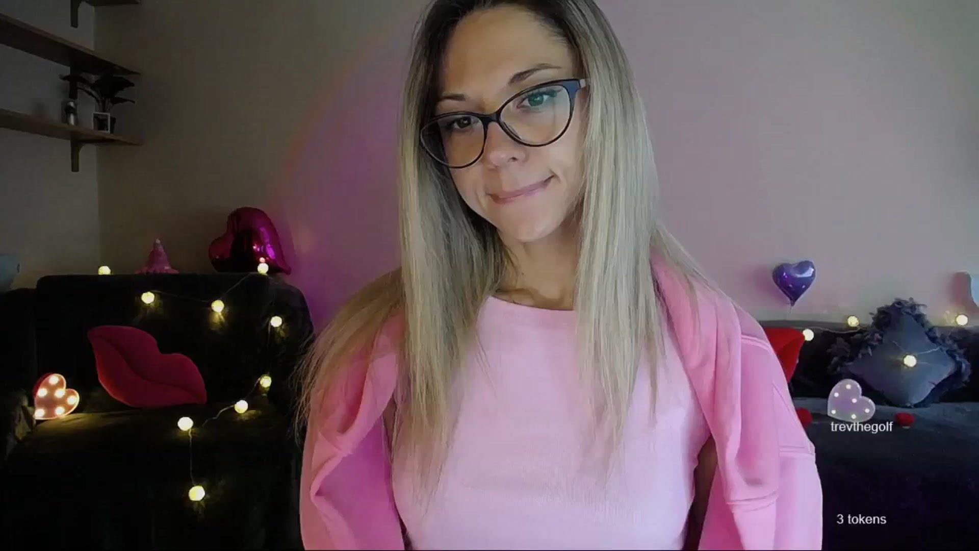 Gallery image thumbnail from Sunshine_alis's myfreecams stream on, 05/26/2025, 16:24 image 12 of 20