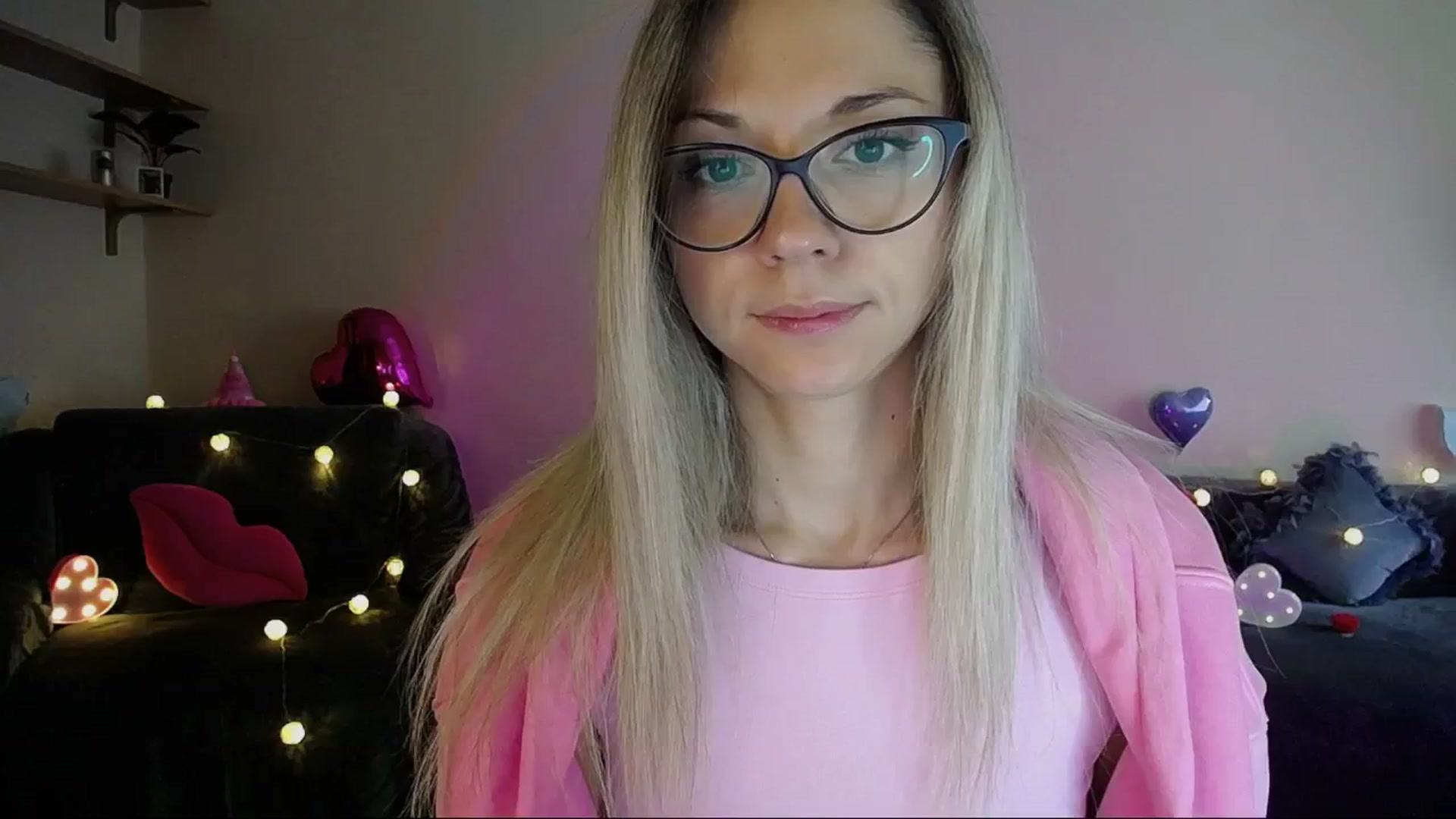 Gallery image thumbnail from Sunshine_alis's myfreecams stream on, 05/26/2025, 16:24 image 11 of 20