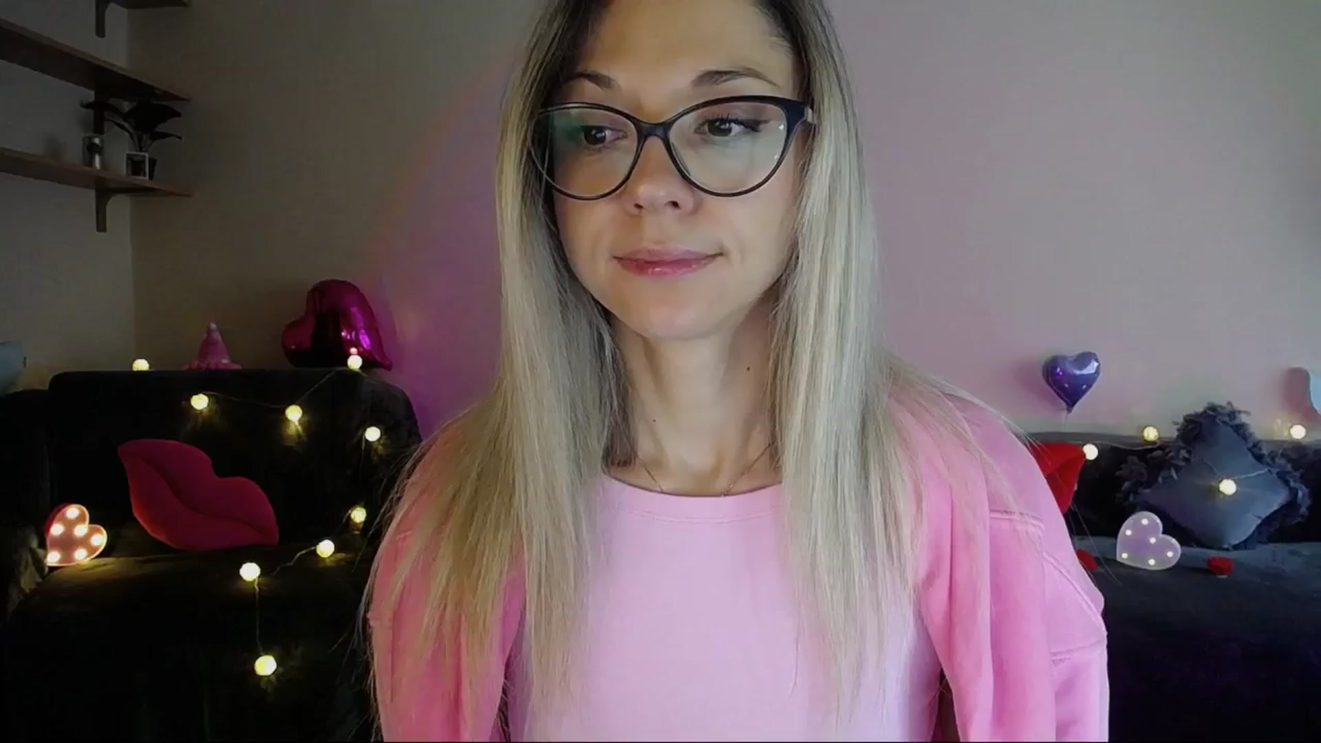 Gallery image thumbnail from Sunshine_alis's myfreecams stream on, 05/26/2025, 16:24 image 8 of 20